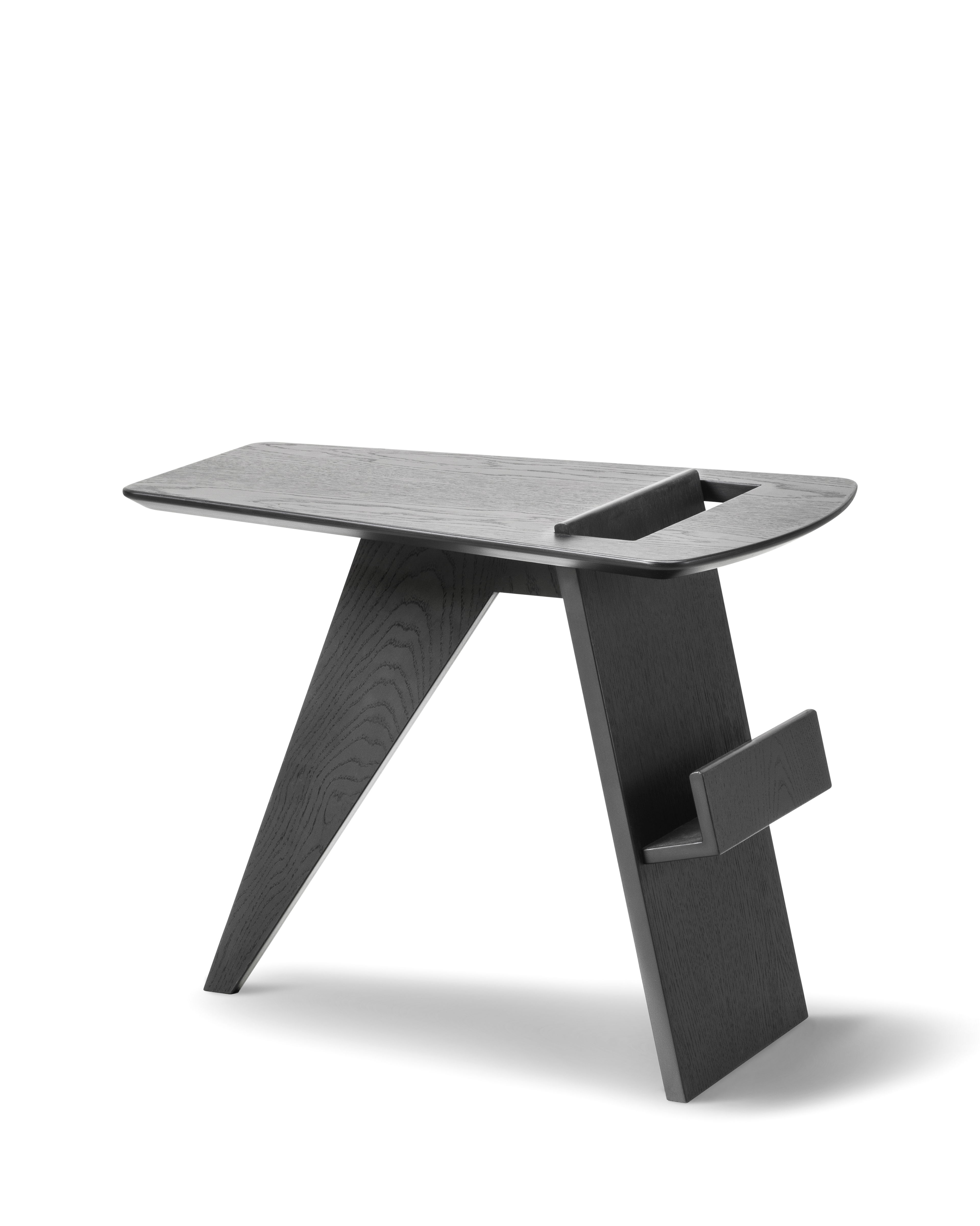 Magazine Table - Black lacquered oak 