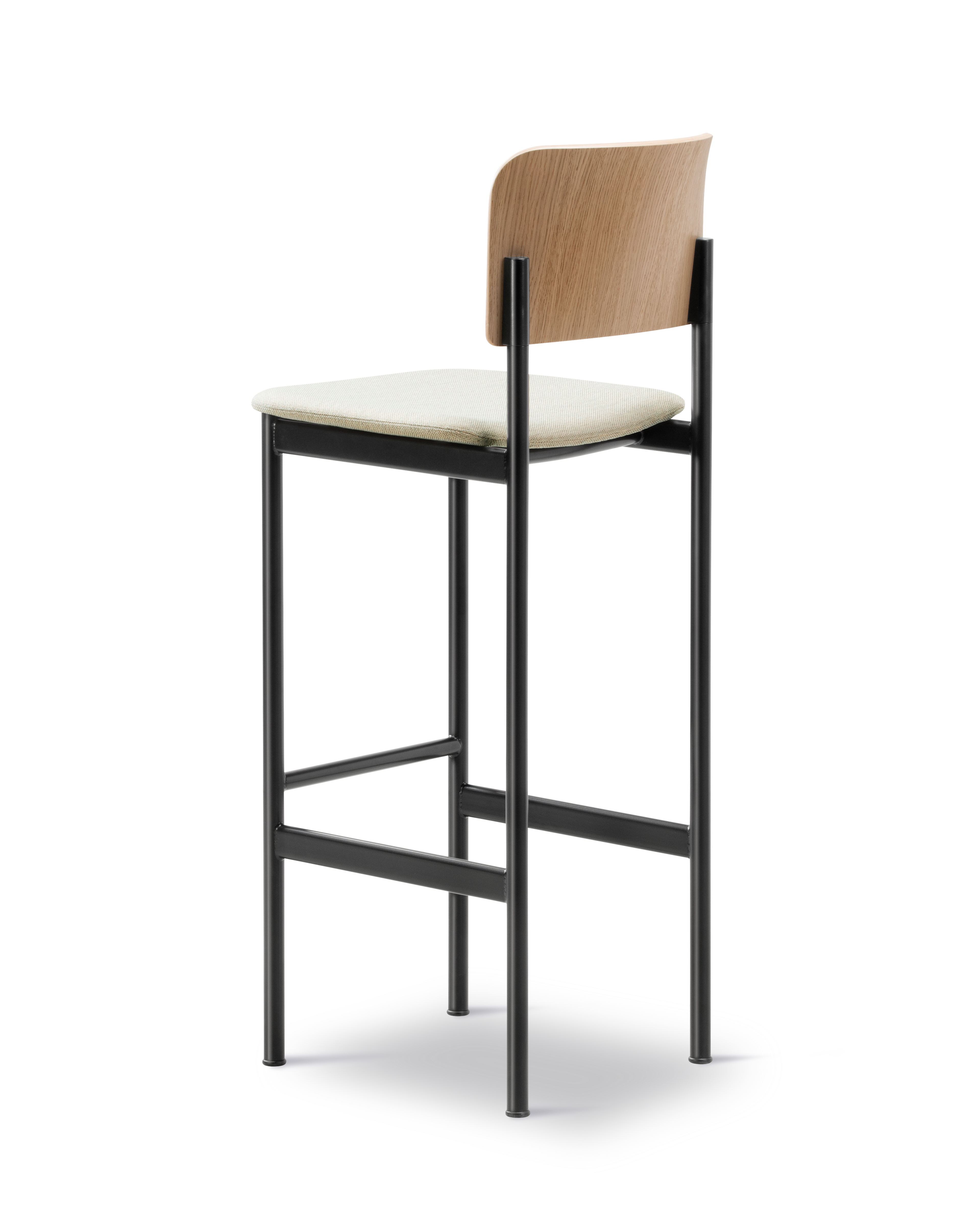 Plan  Barstool - Oak lacquered / Black steel frame / Steelcut Quartet 924