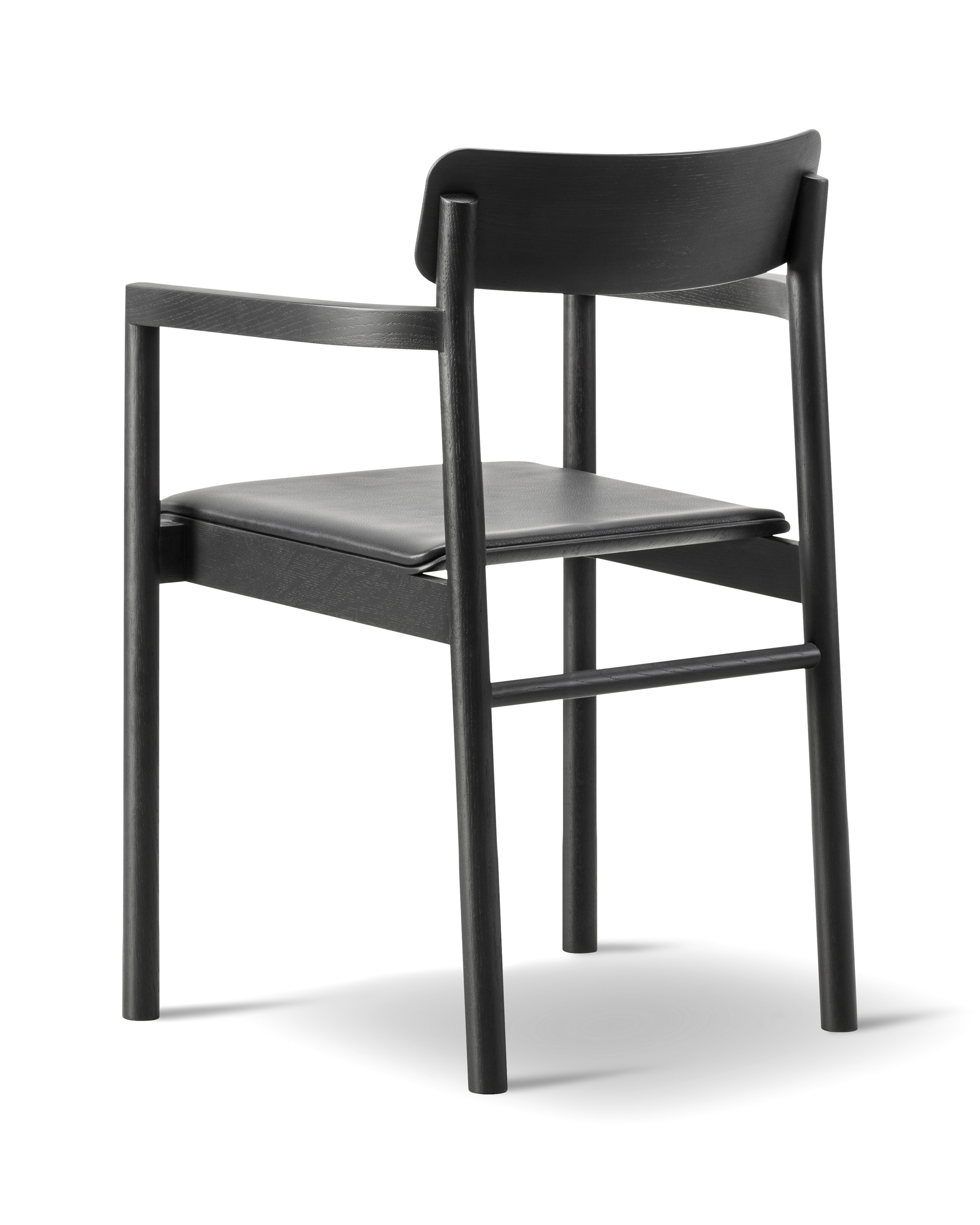 Post Chair - Leather 88 Primo / Black lacquered oak