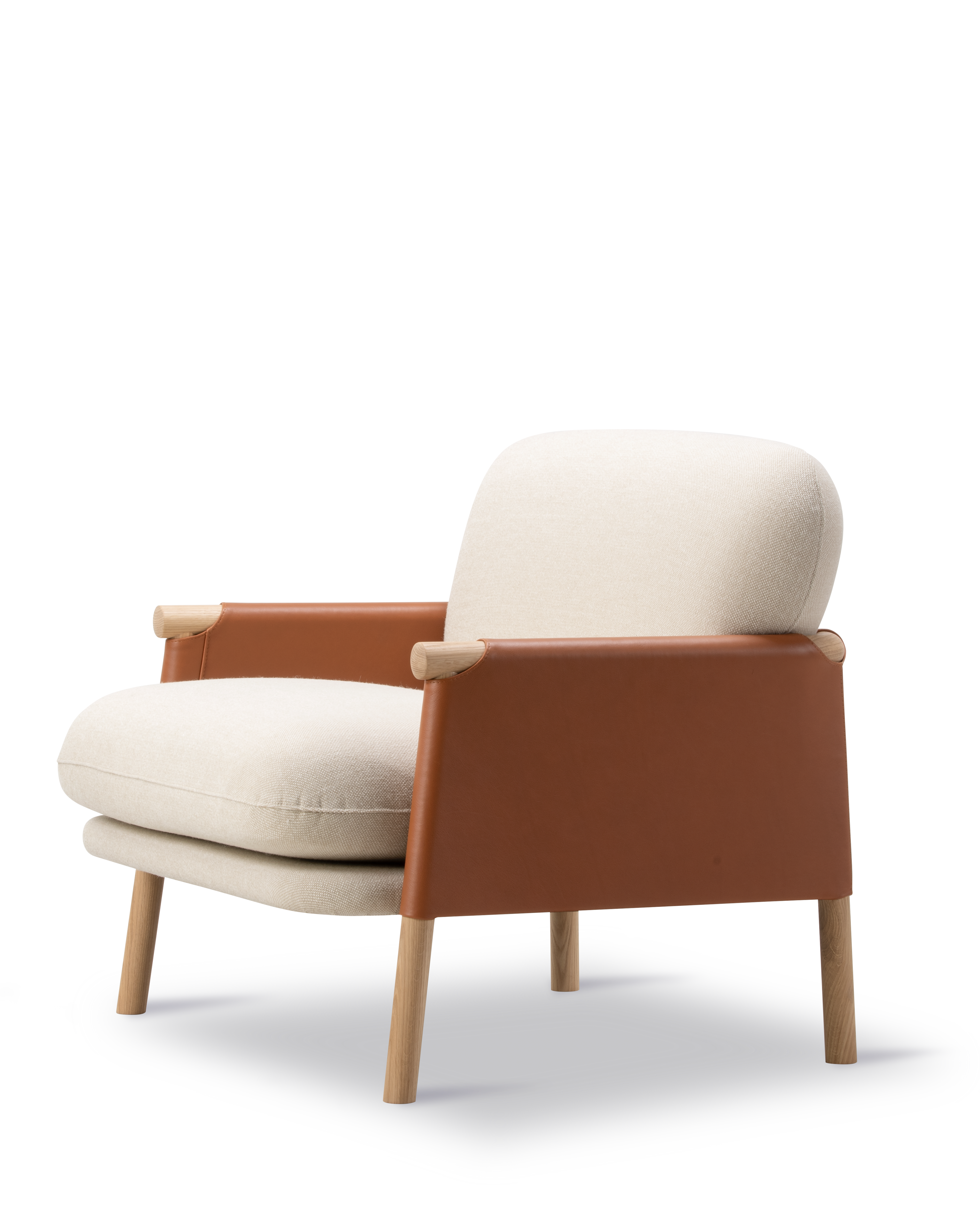 Savannah Lounge Chair - Leather 95 Max / Hallingdal 200 / Oak light oil