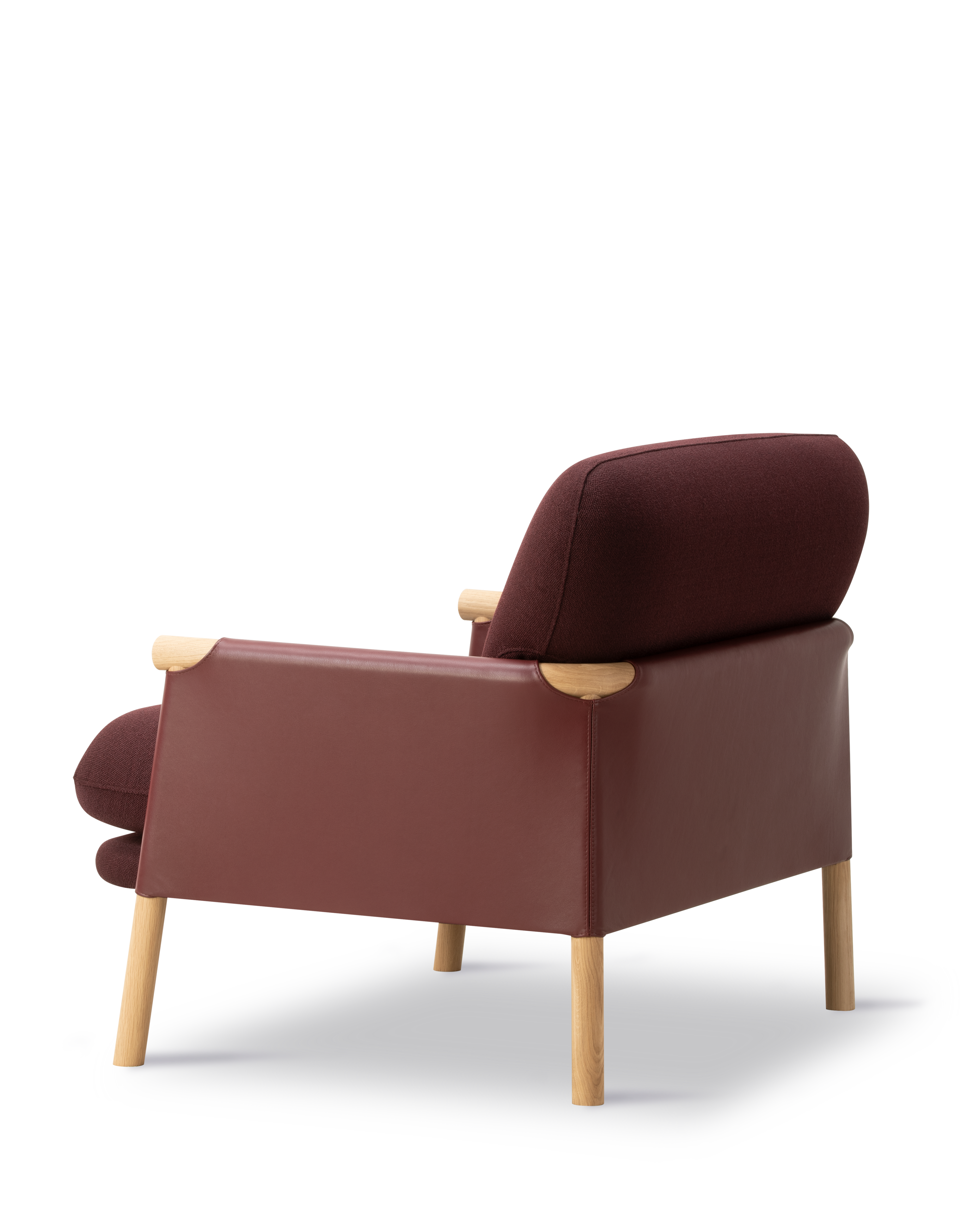 Savannah Lounge Chair - Leather 93 Max / Vidar 693 / Oak light oil