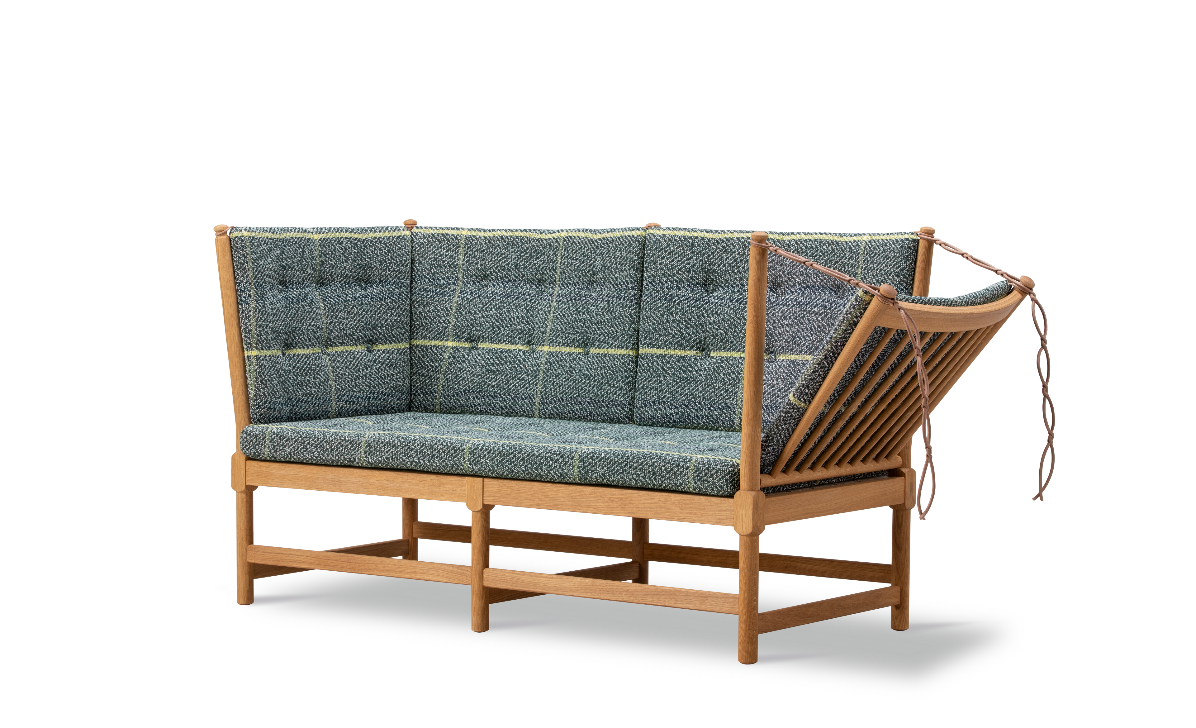 Spoke-Back Sofa - Firo 985  / Oak Oil