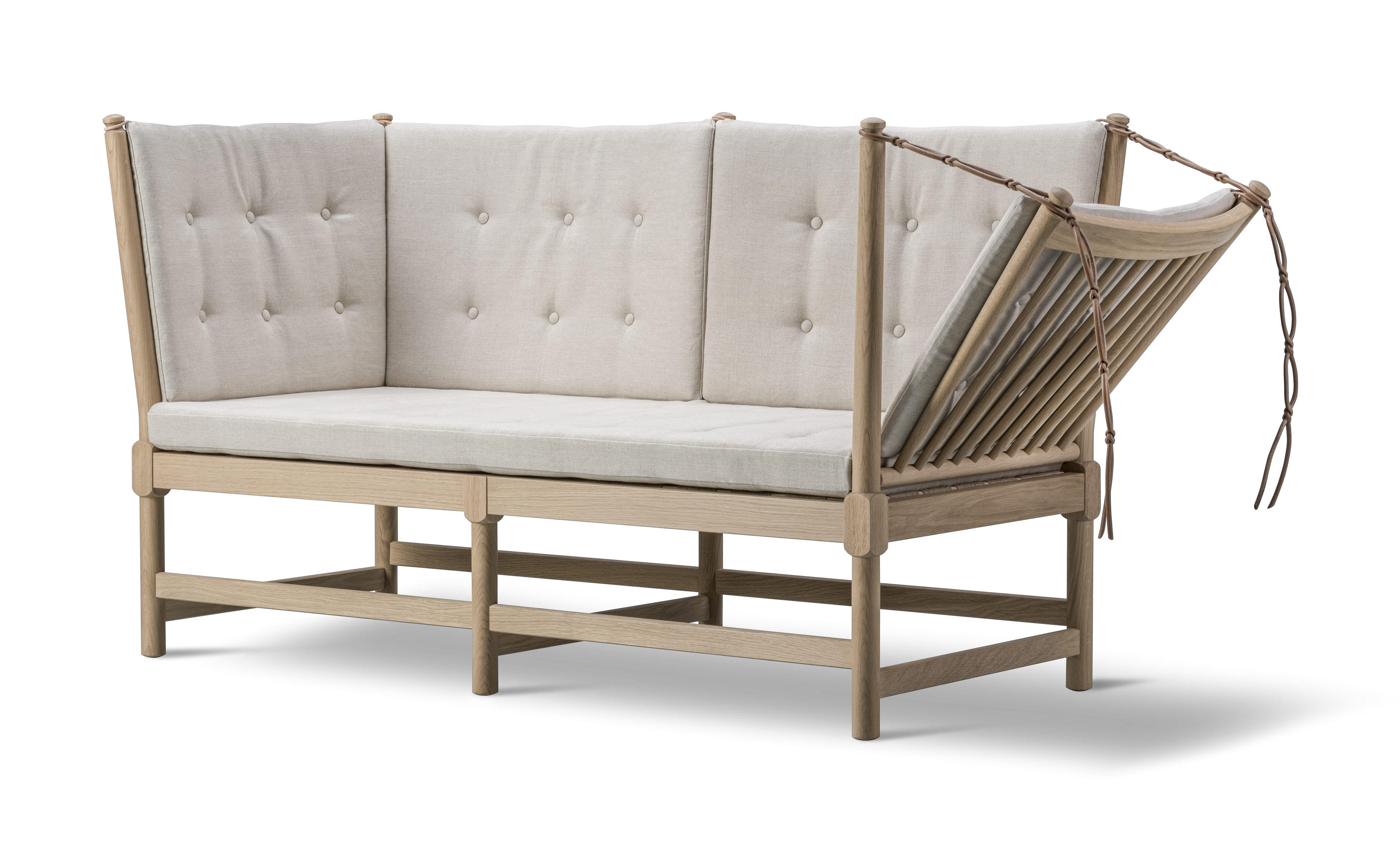 The Spoke-Back Sofa - Fredericia Furniture