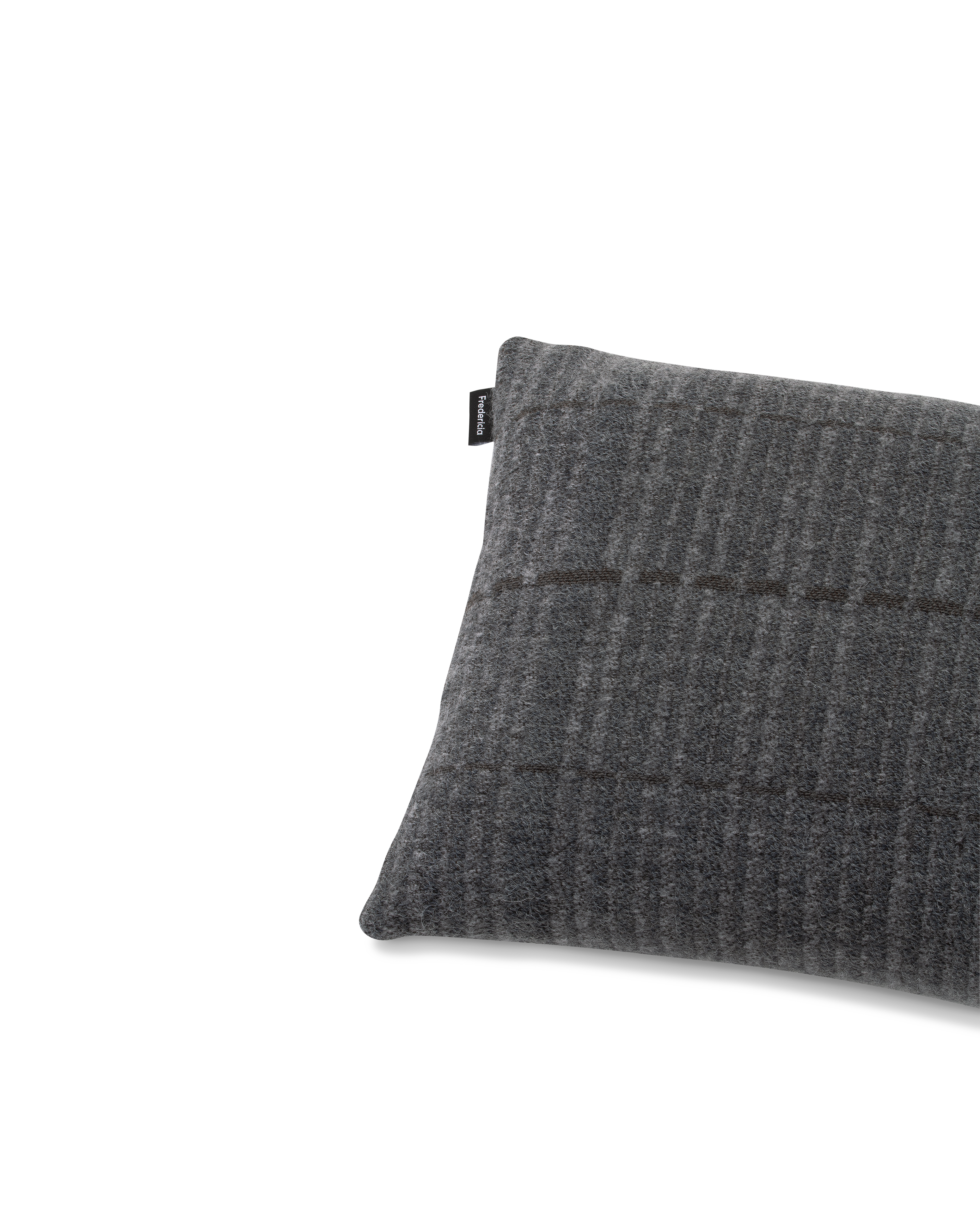 Tadaima - Grid Decorative Cushion