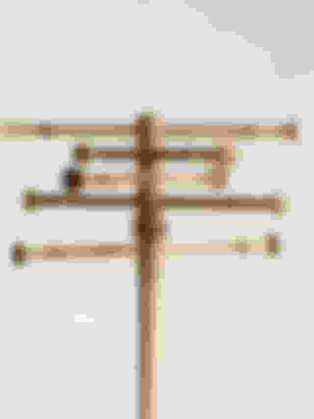 ND5009CoatStand_OakOil_2.jpg