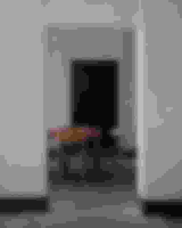 J39_chair_crop_3.jpg