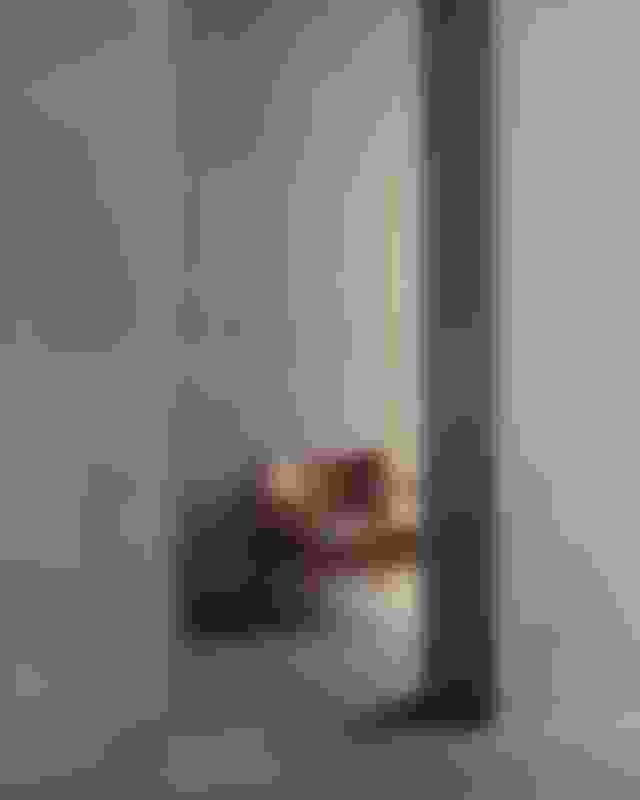 sp_chair_crop.jpg
