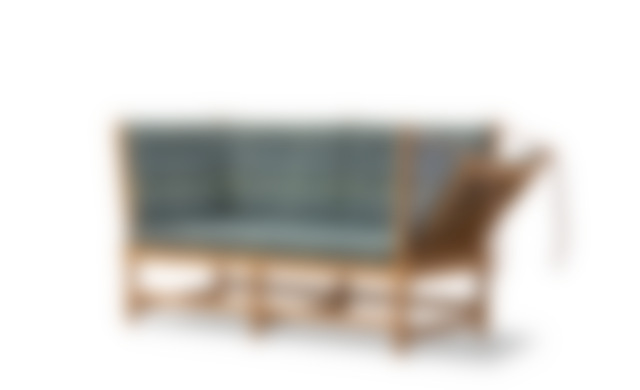 Spoke-Back Sofa - Firo 985  / Oak Oil