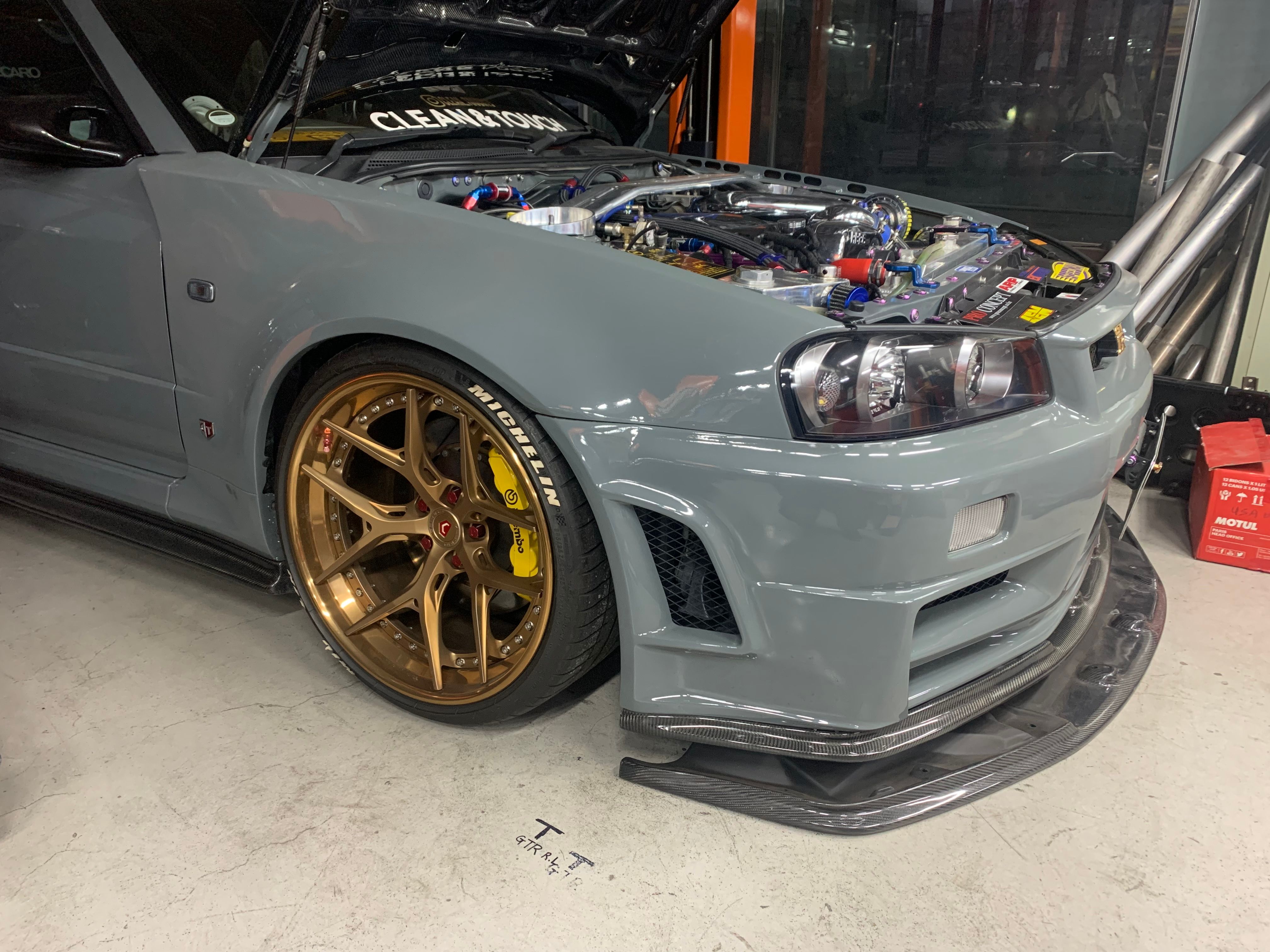 2001 Nissan R34 - image 4