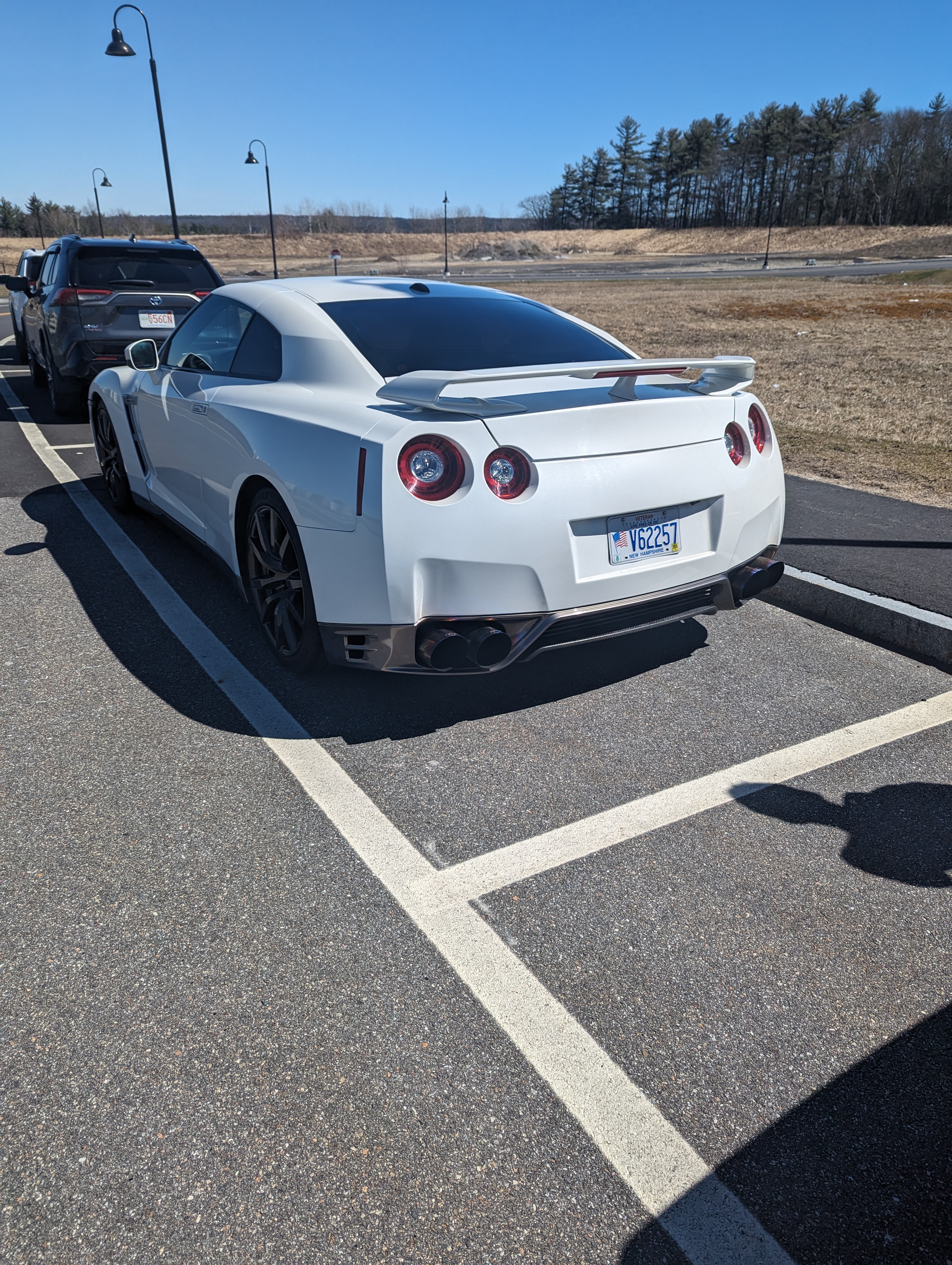 2013 Nissan GT-R - image 5