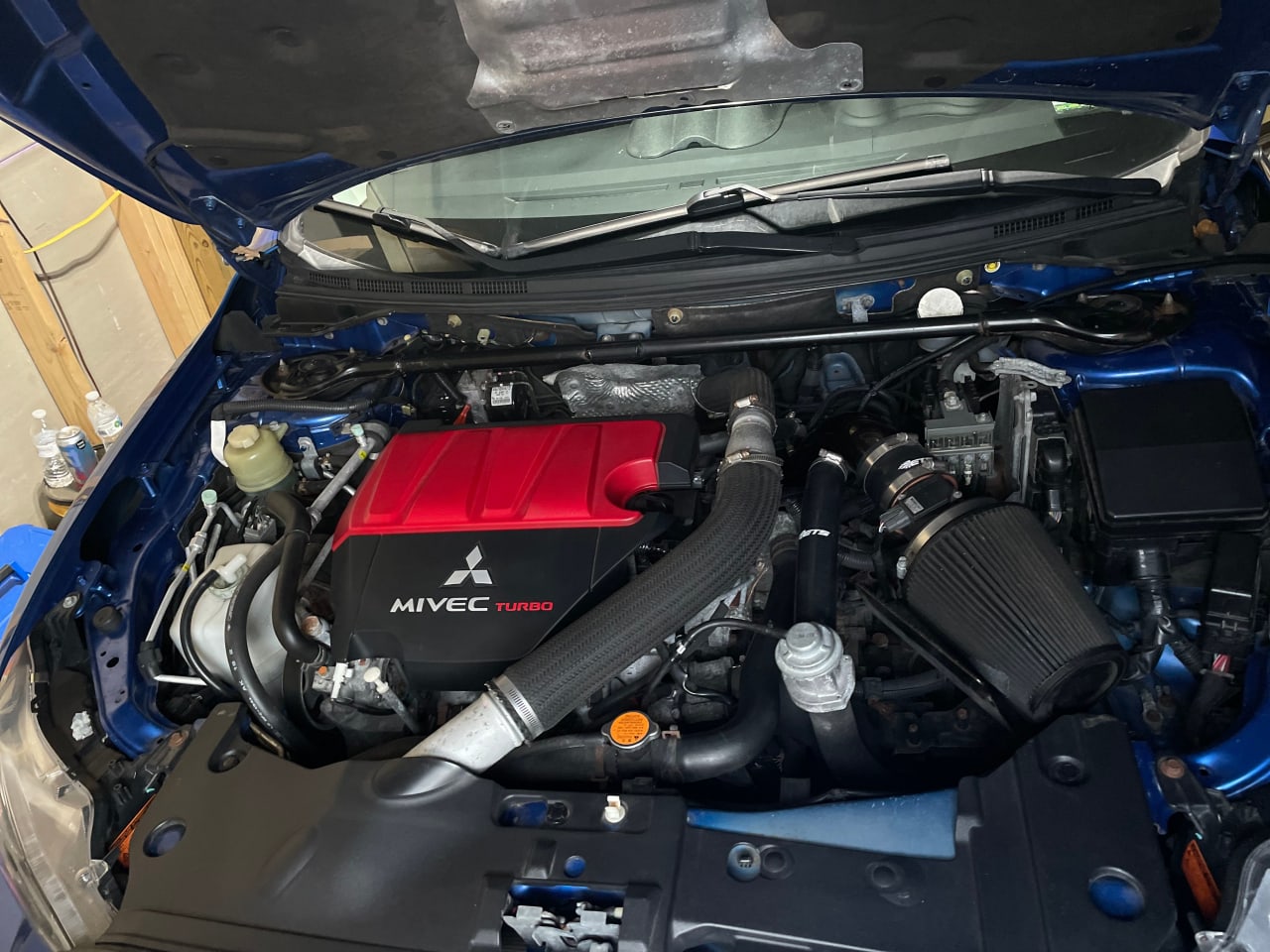 2012 Mitsubishi Lancer Evolution - image 2