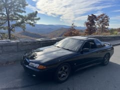 1992 Nissan R32 - image 2