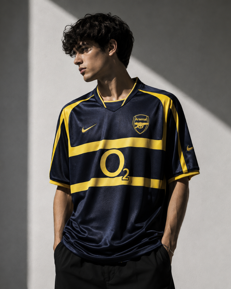 Arsenal 2004/05 Away