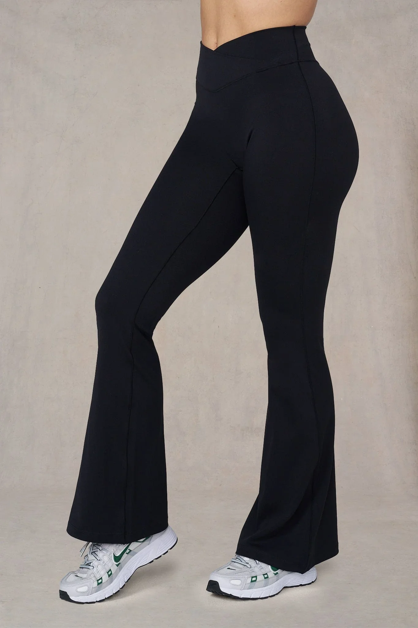 YoungLA Vital Flare Leggings