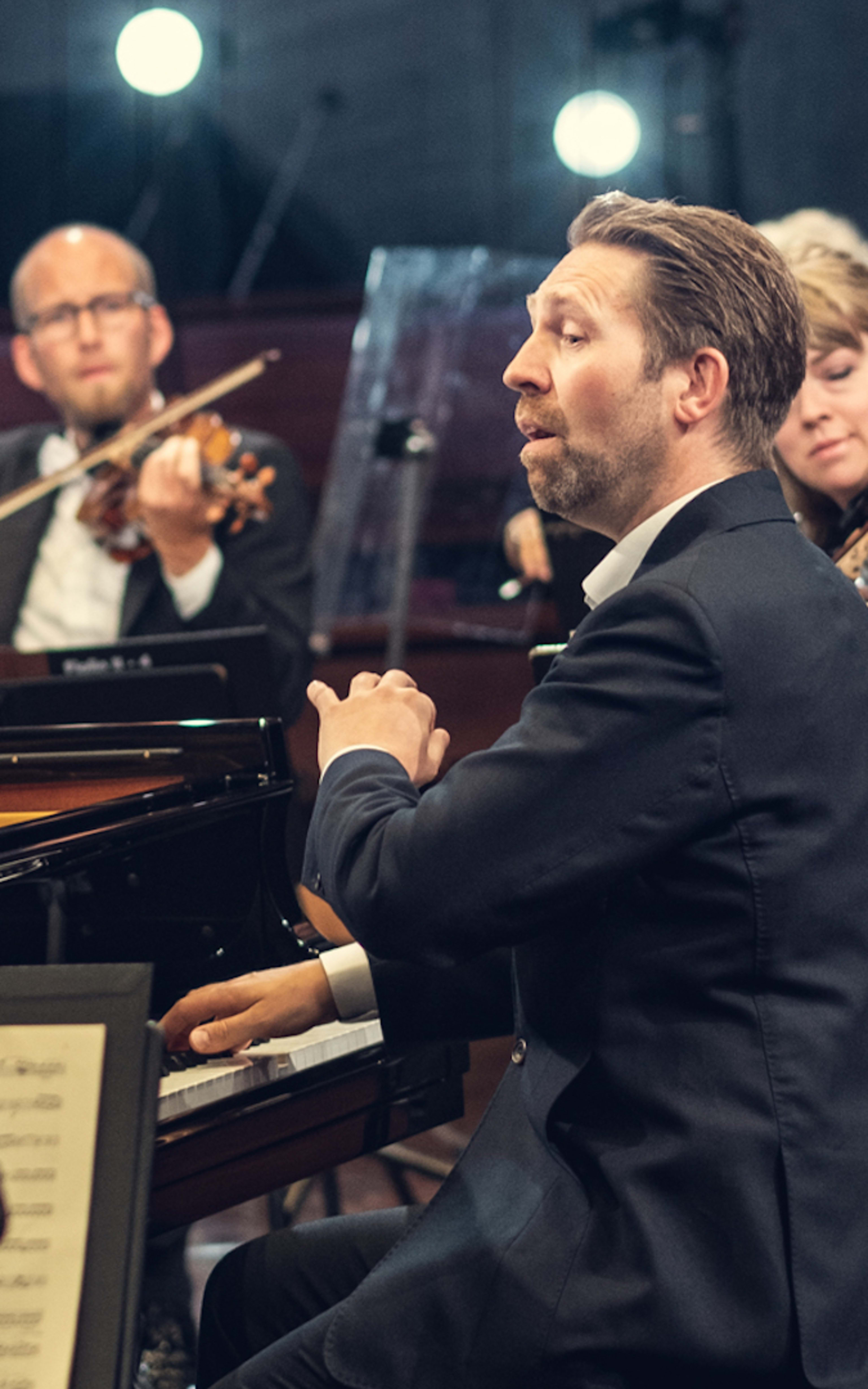 Leif Ove Andsnes And The Oslo Philharmonic. Photo: Bård Gundersen