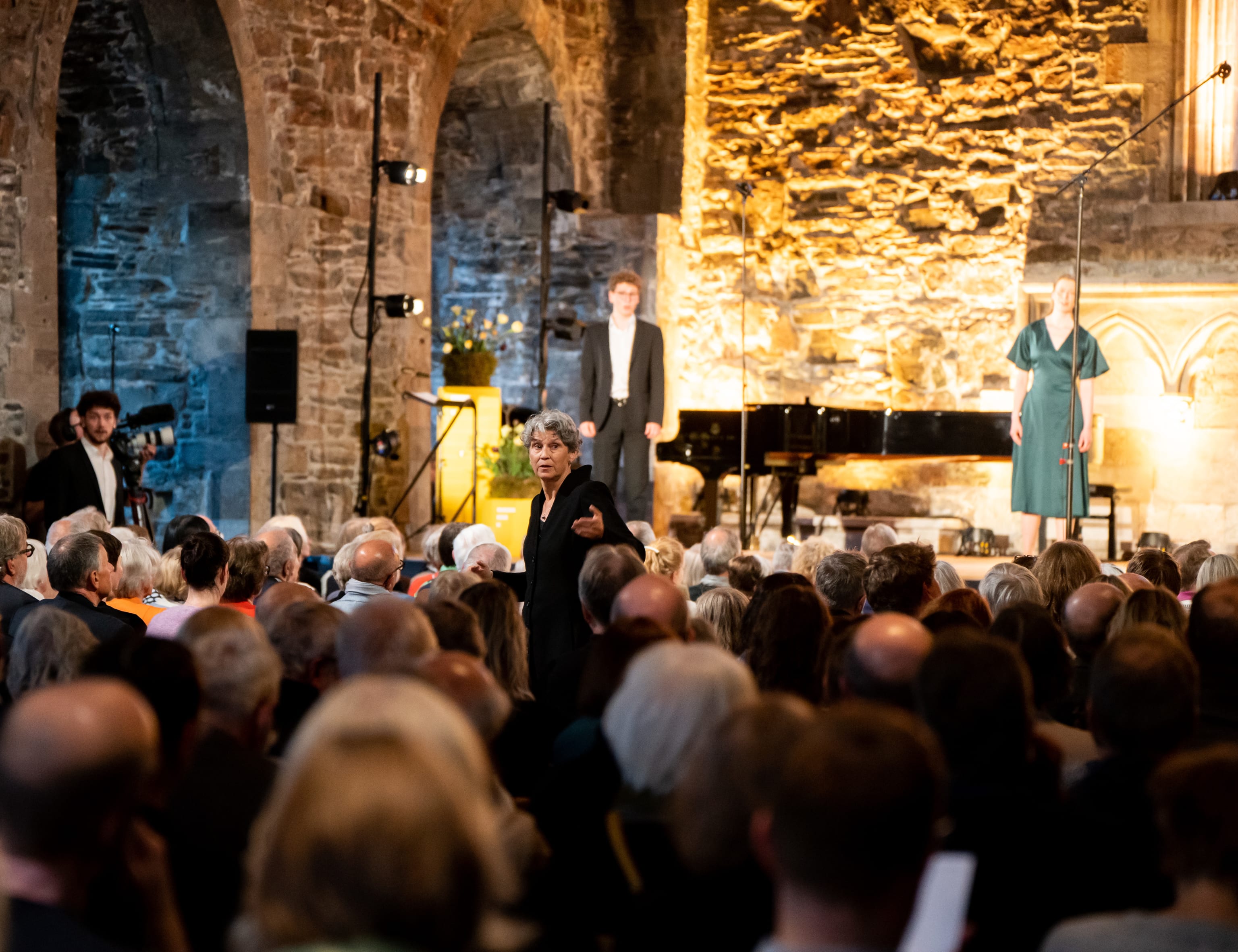 Solistkoret Ung i Lise Davidsens musikalske univers. Foto: Synne Sofi Bårdsdatter Bønes