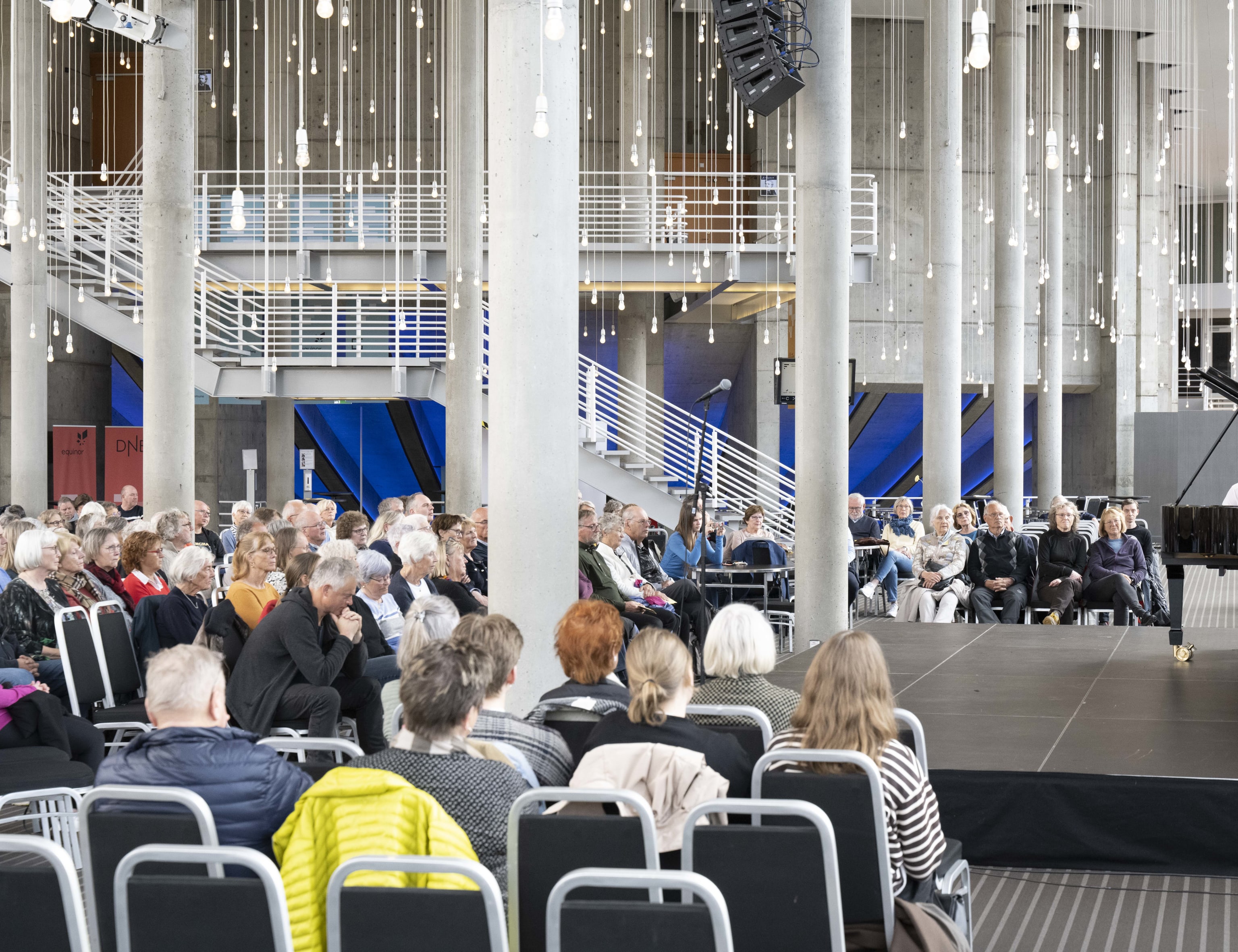 Stikk innom. Foto: Thor Brødreskift