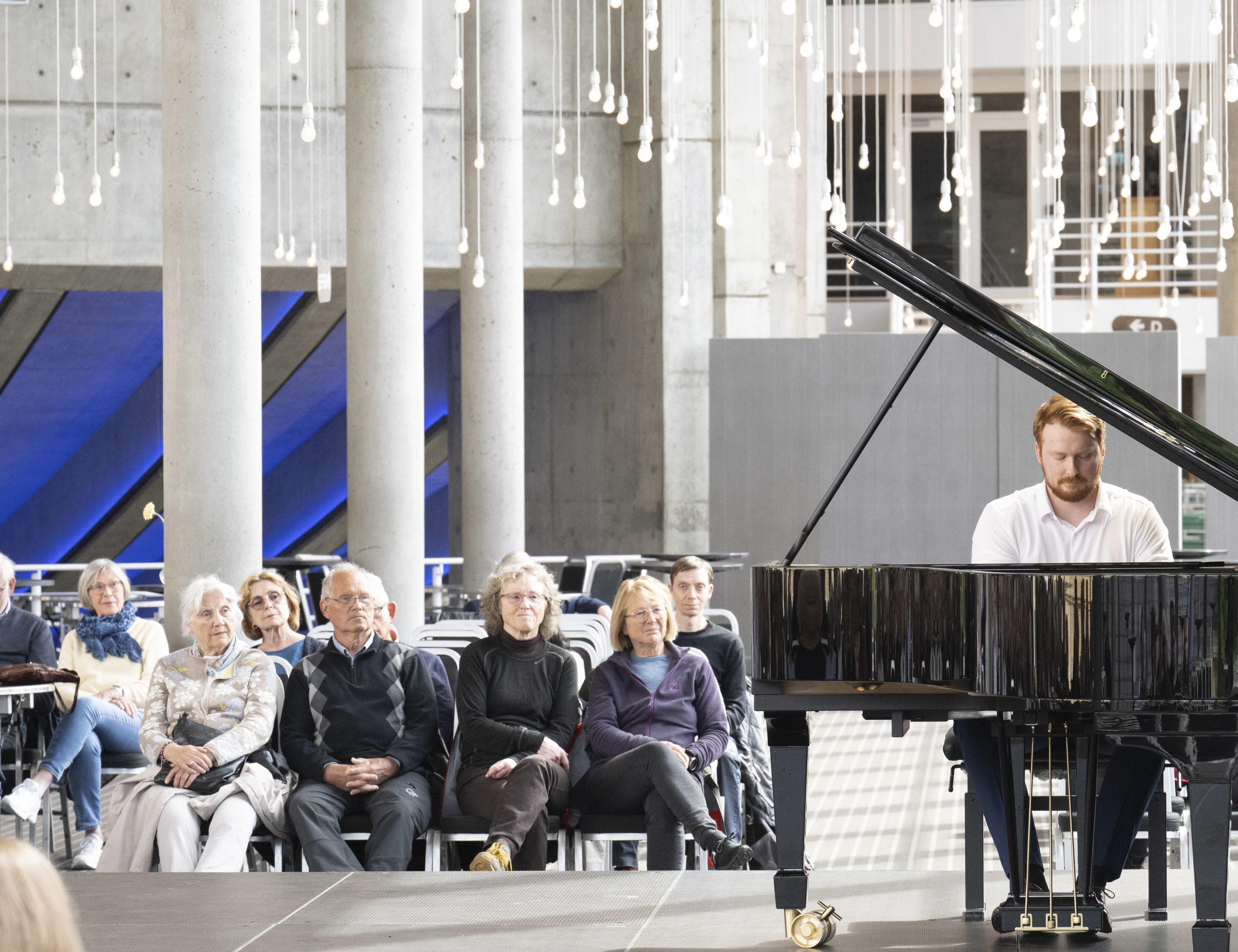 Stikk innom. Foto: Thor Brødreskift
