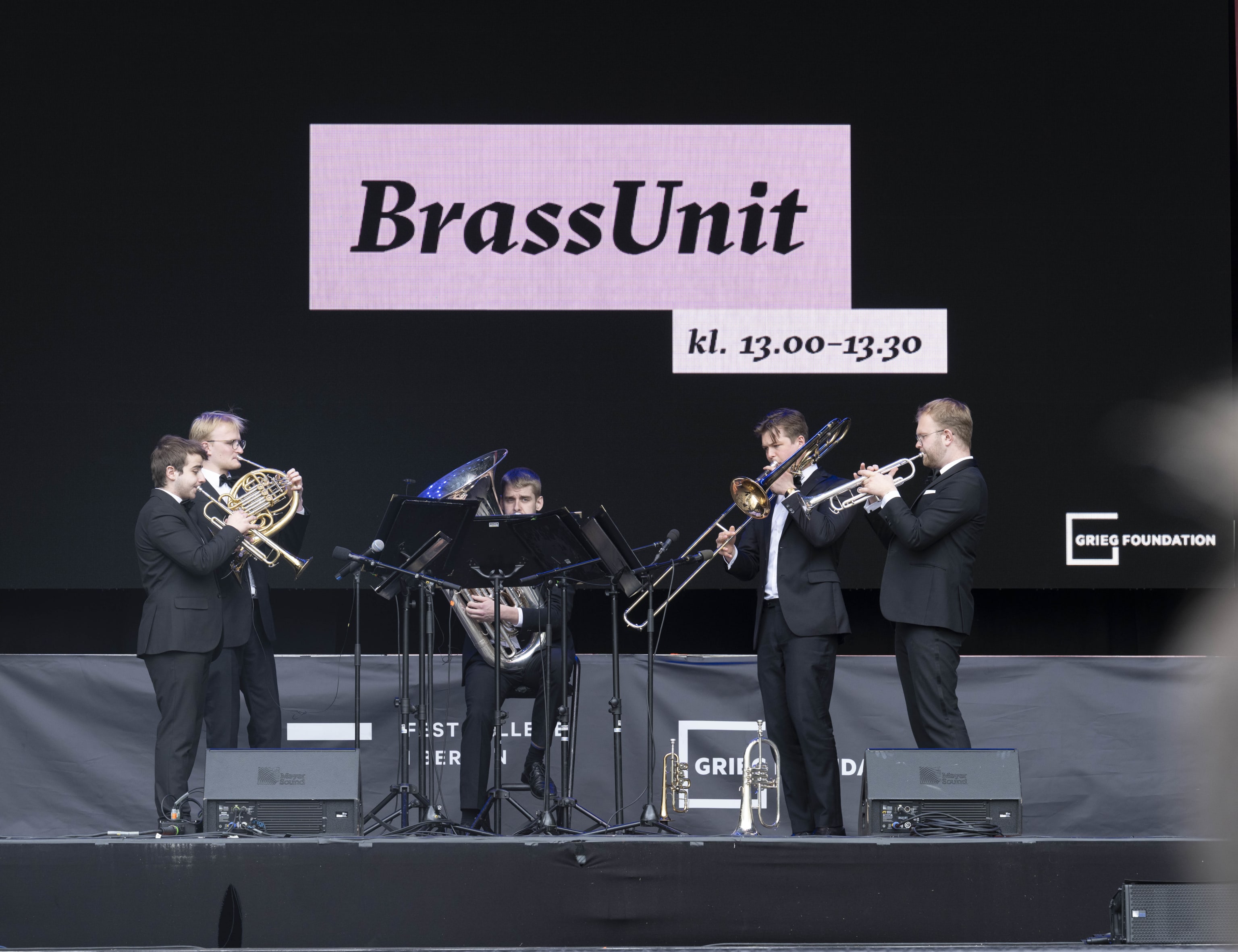 BrassUnit på Festallmenningen. Foto: Thor Brødreskift