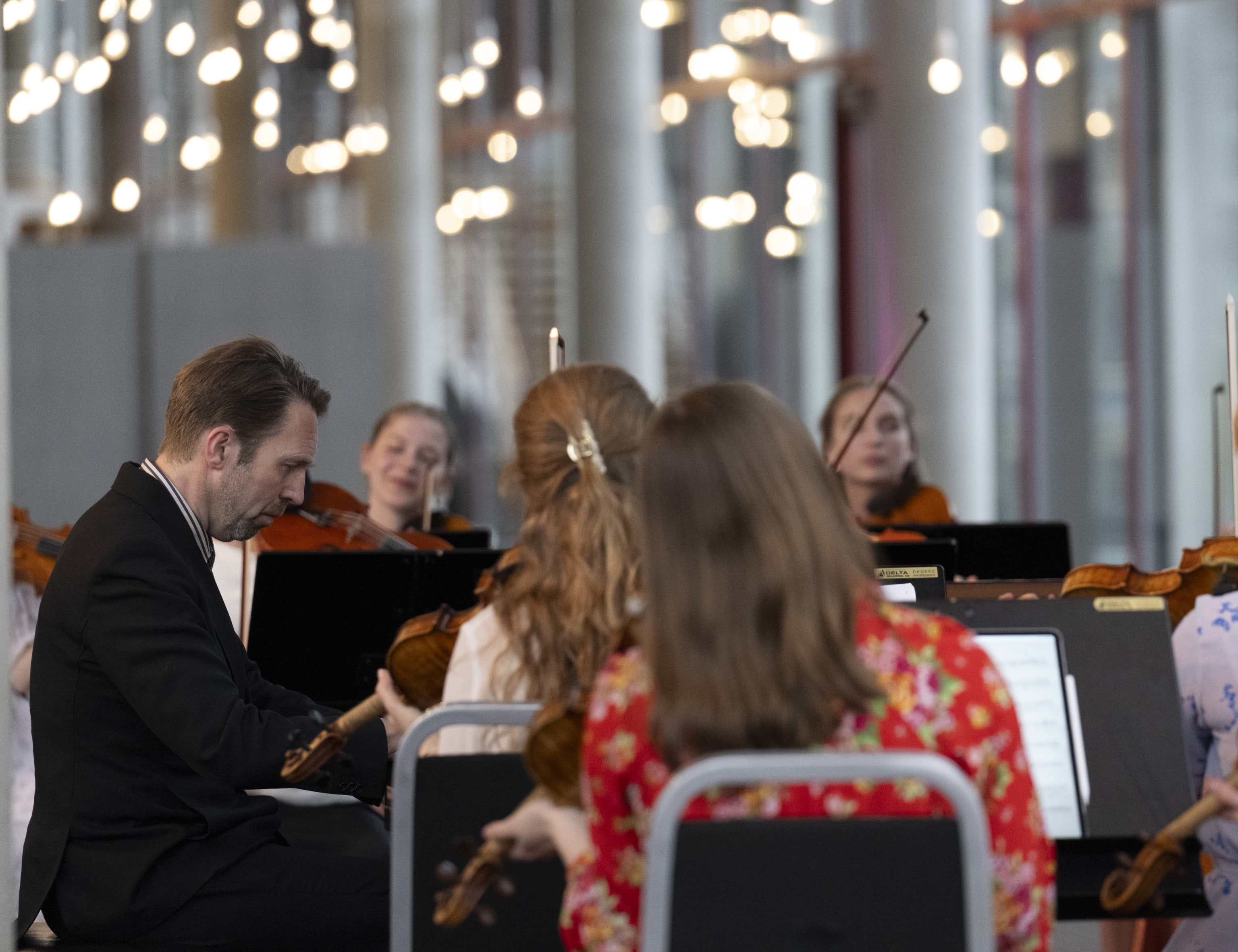 Camerata Bergen m Leif Ove Andsnes. Foto: Thor Brødreskift