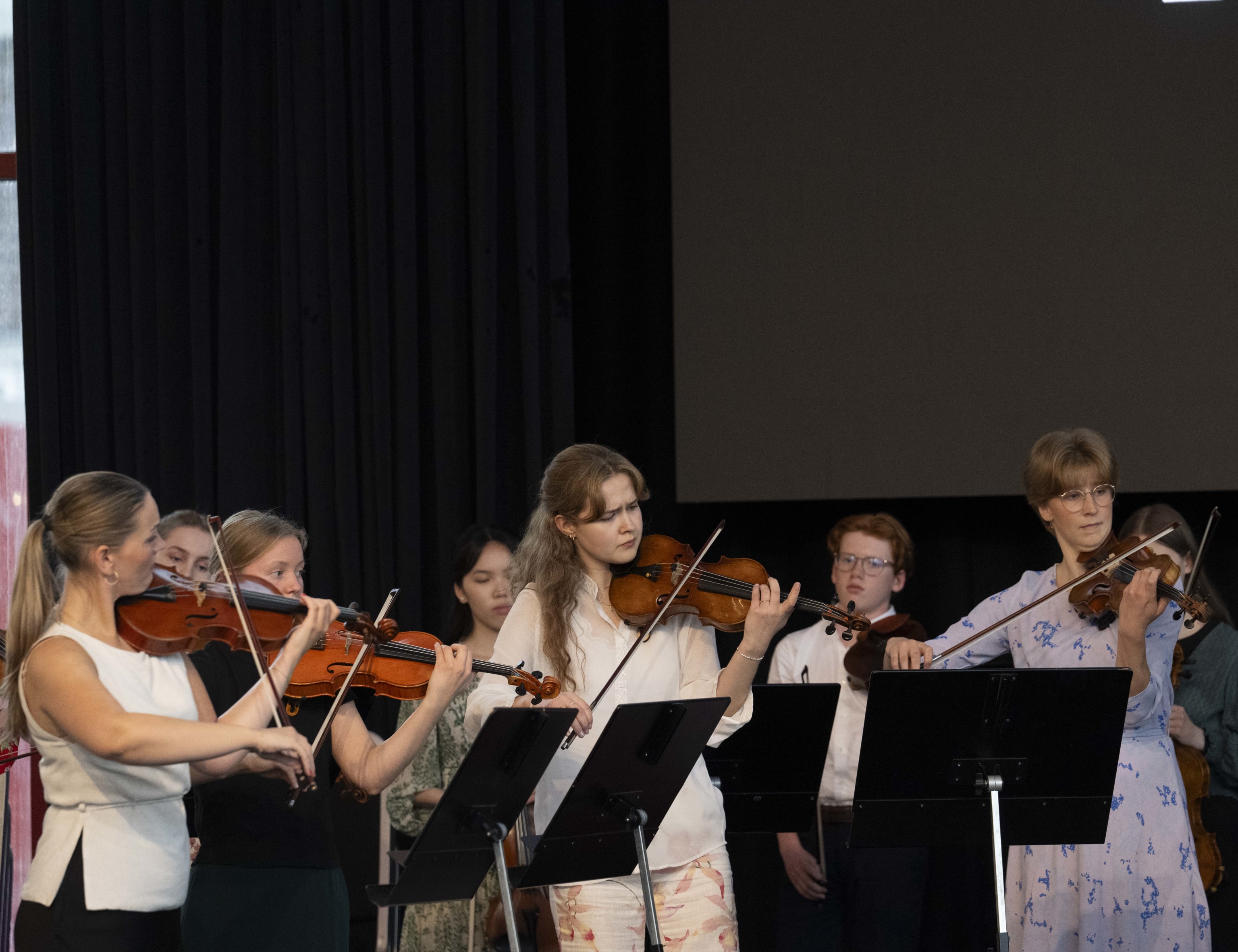 Camerata Bergen m Leif Ove Andsnes. Foto: Thor Brødreskift