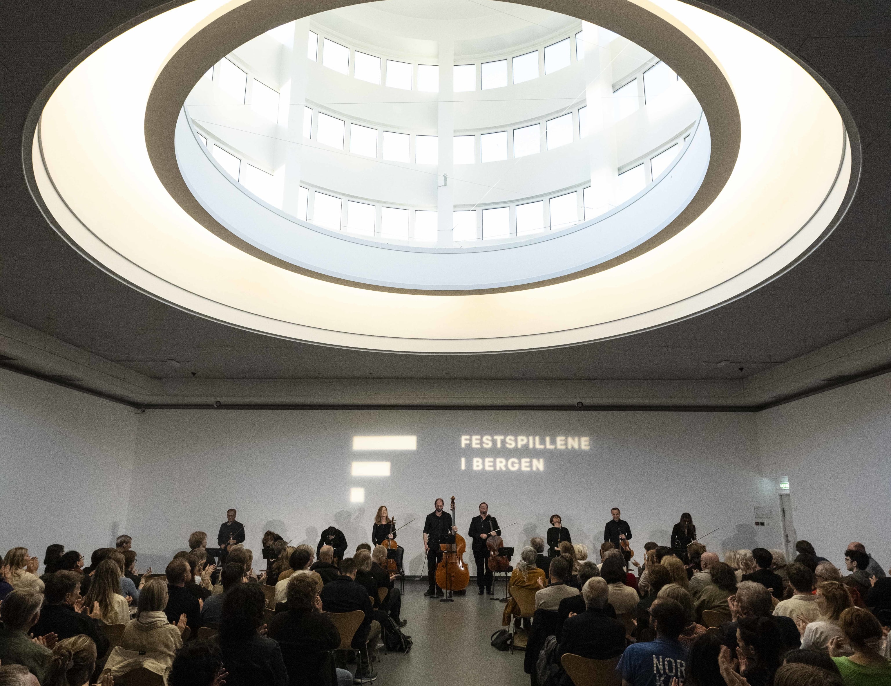 Ensemble Modern. Foto: Thor Brødreskift