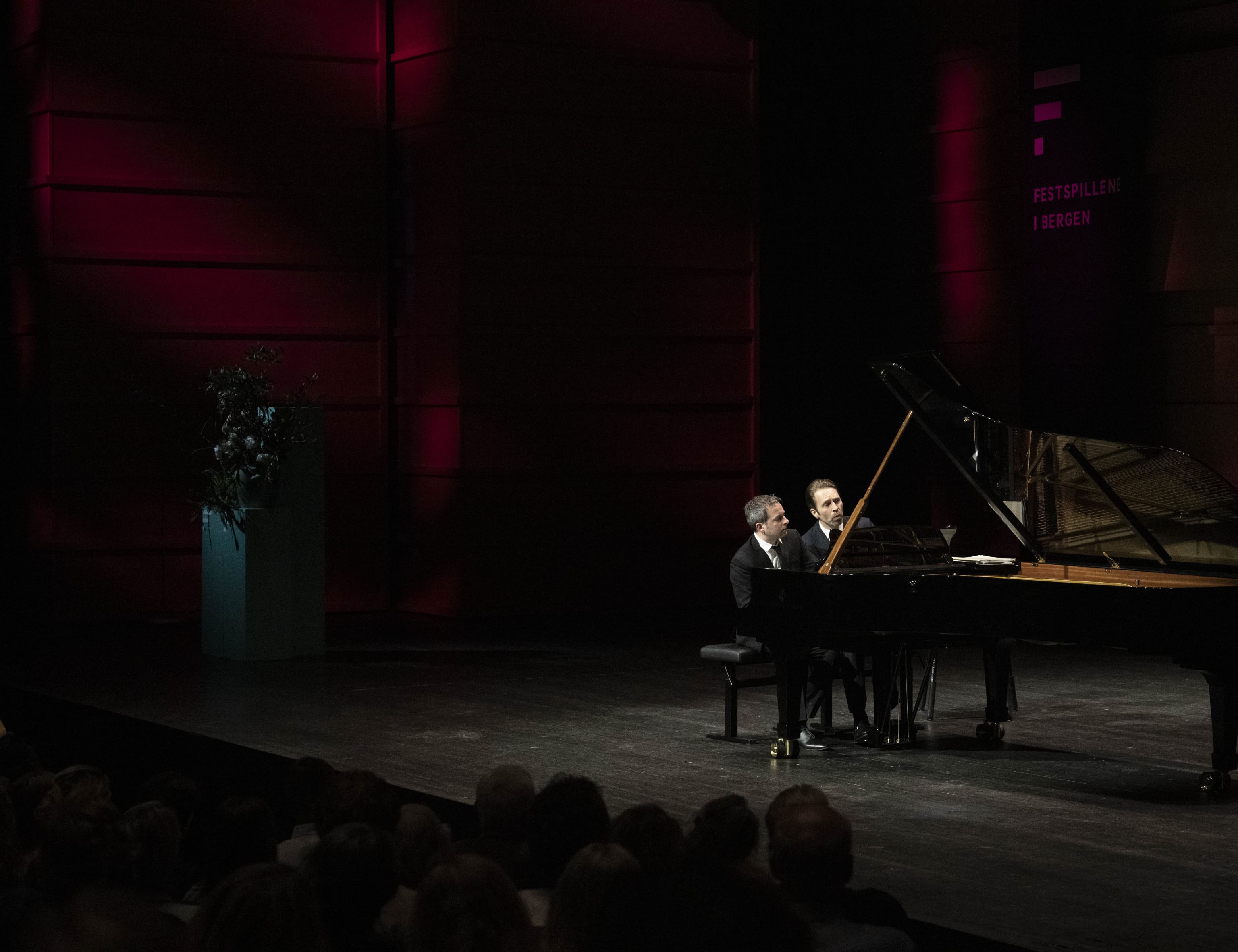 Leif Ove Andsnes & Bertrand Chamayou. Foto: Thor Brødreskift