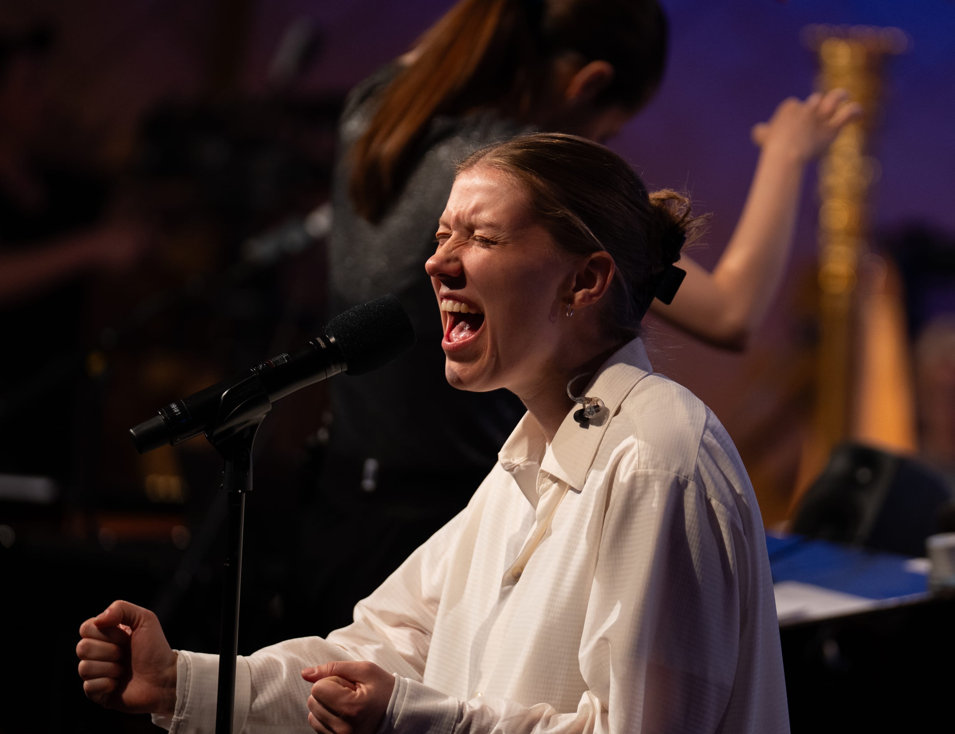 Veslemøy Narvesen med Kringkastingsorkestret. Foto: NRK