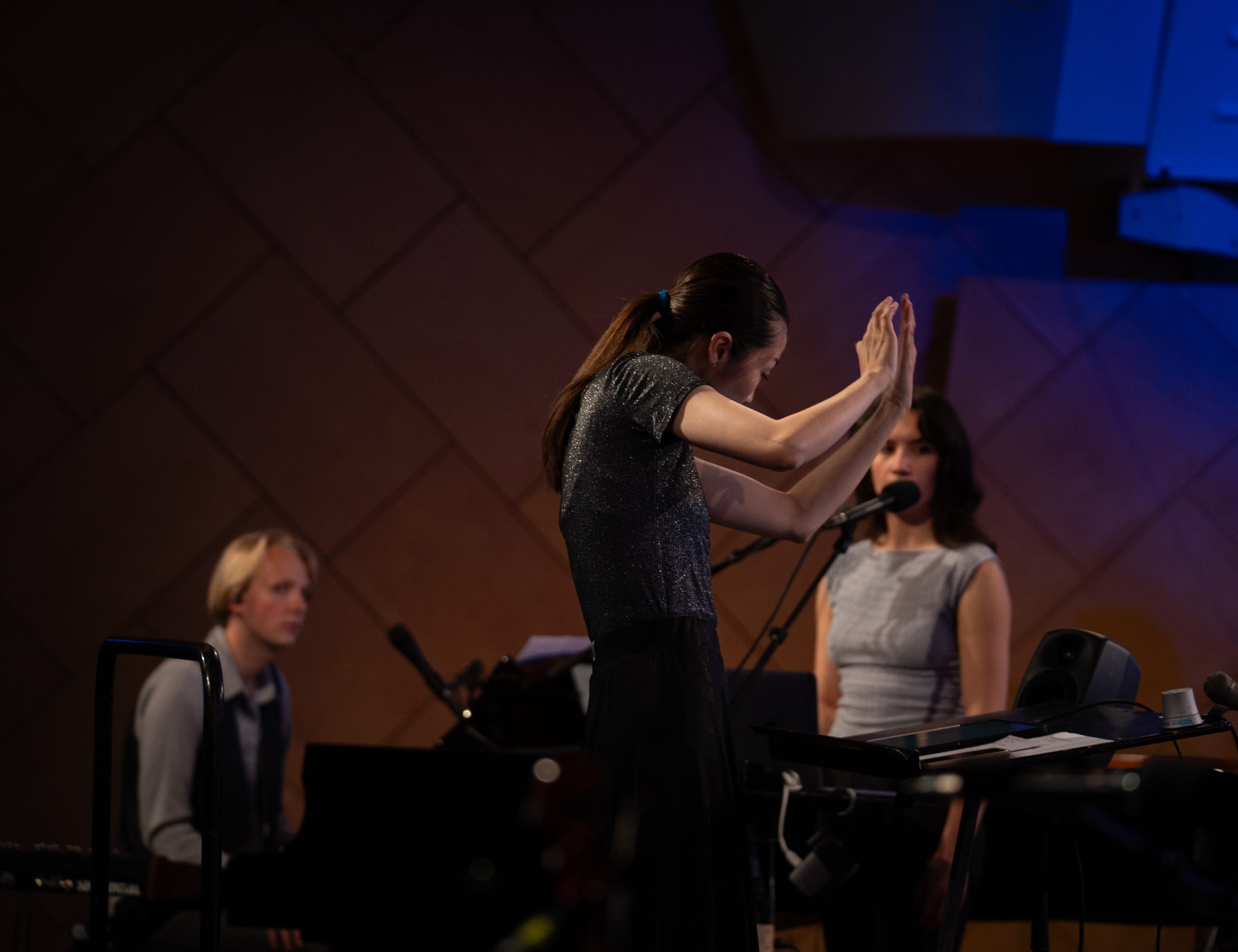 Dirigent Miho Hazama. Foto: NRK