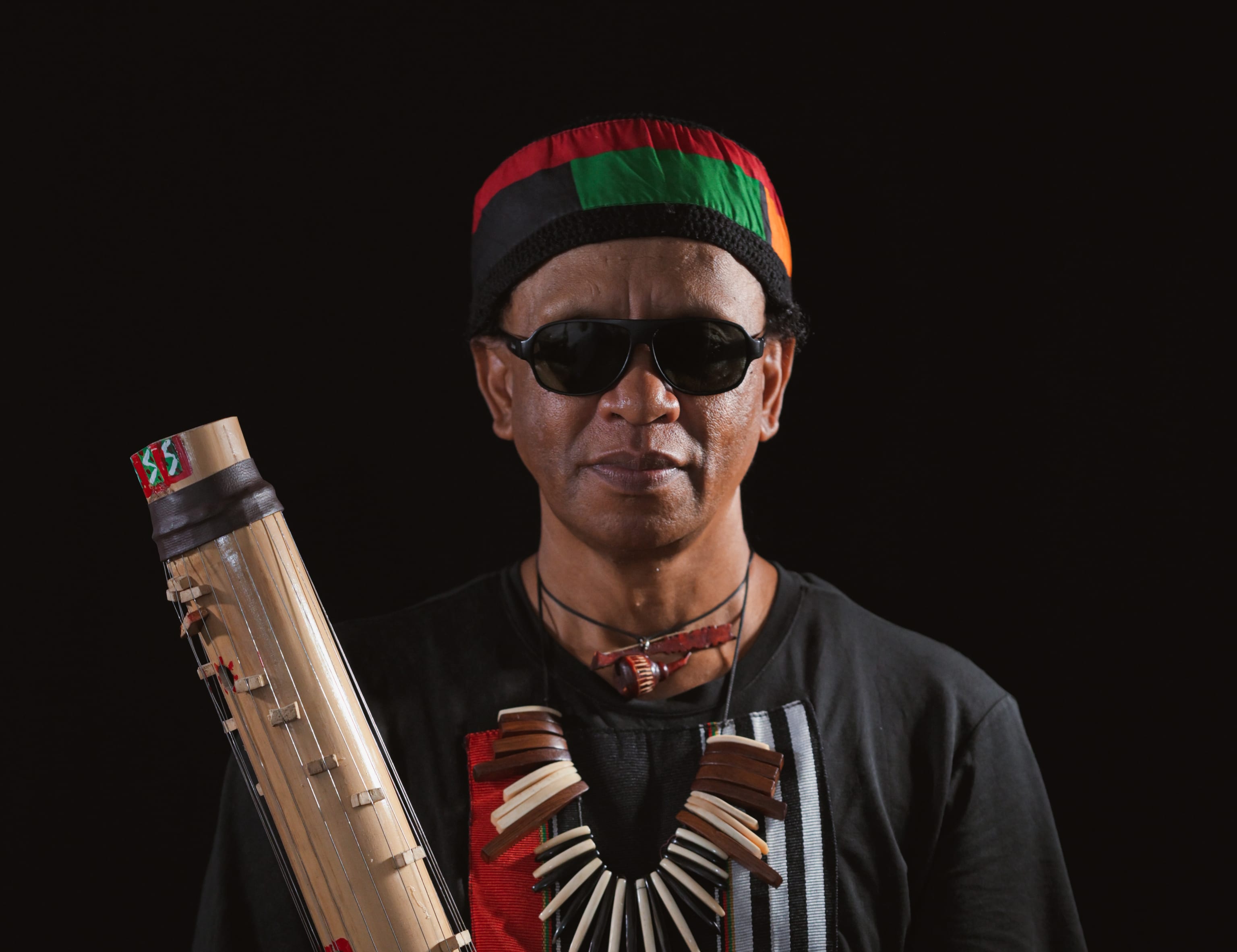 Sammy. Singer-songwriter og musiker, fra merina-folkegruppen på Madagaskar.