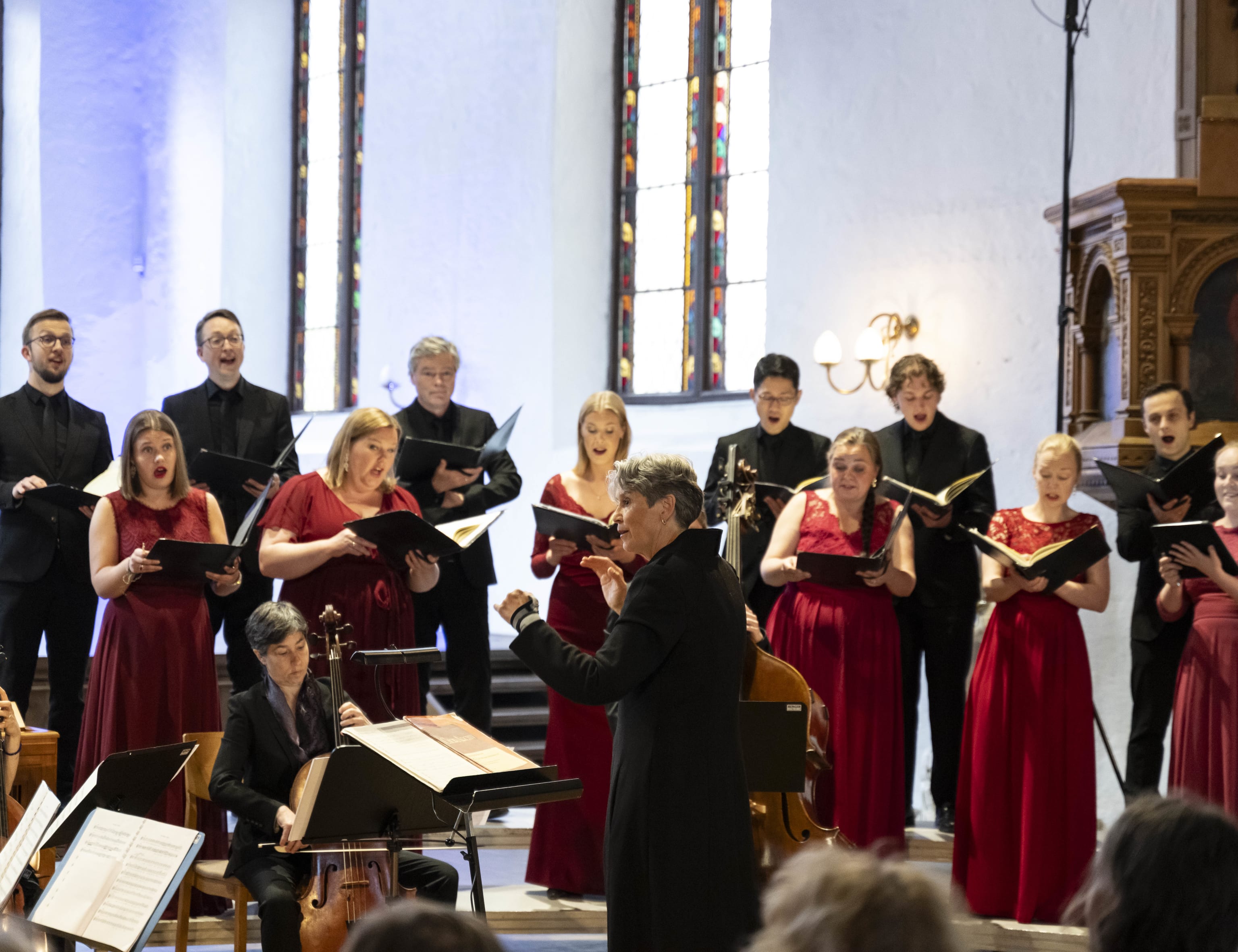 Det Norske Solistkor m/Grete Pedersen. Foto: Thor Brødreskift