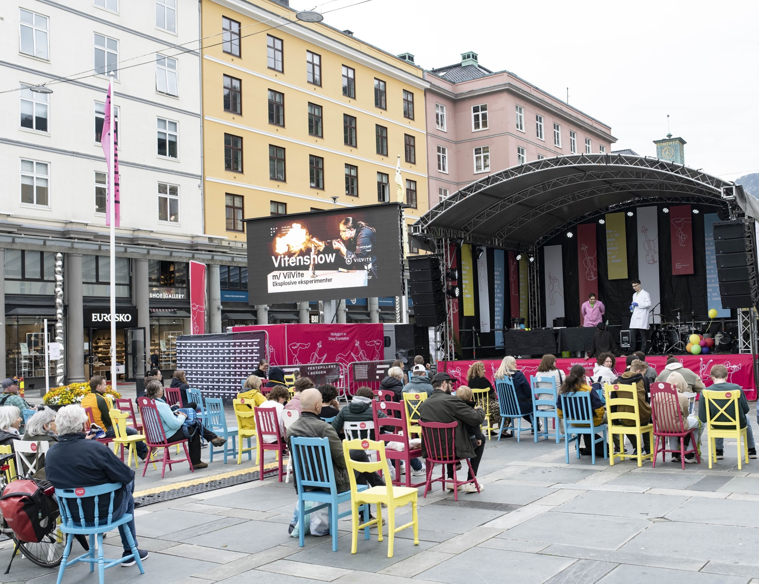 Folkets Stoler I Aksjon. Foto: Thor Brødreskift