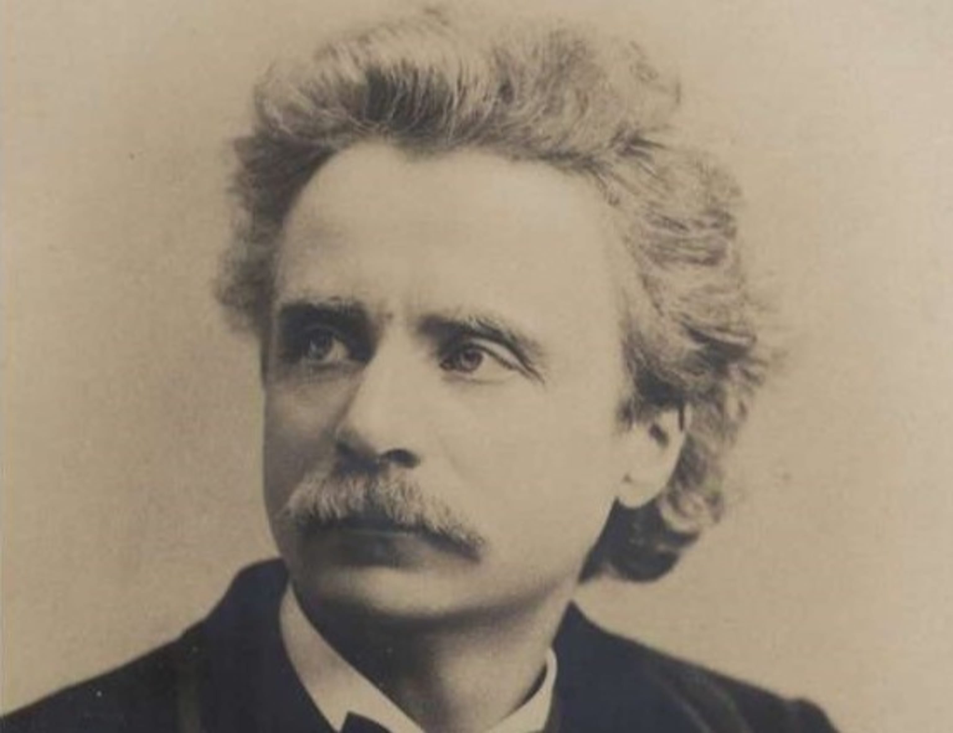 Edvard Grieg Around 1880. Photo: The Bergen Public Library's Grieg Collection