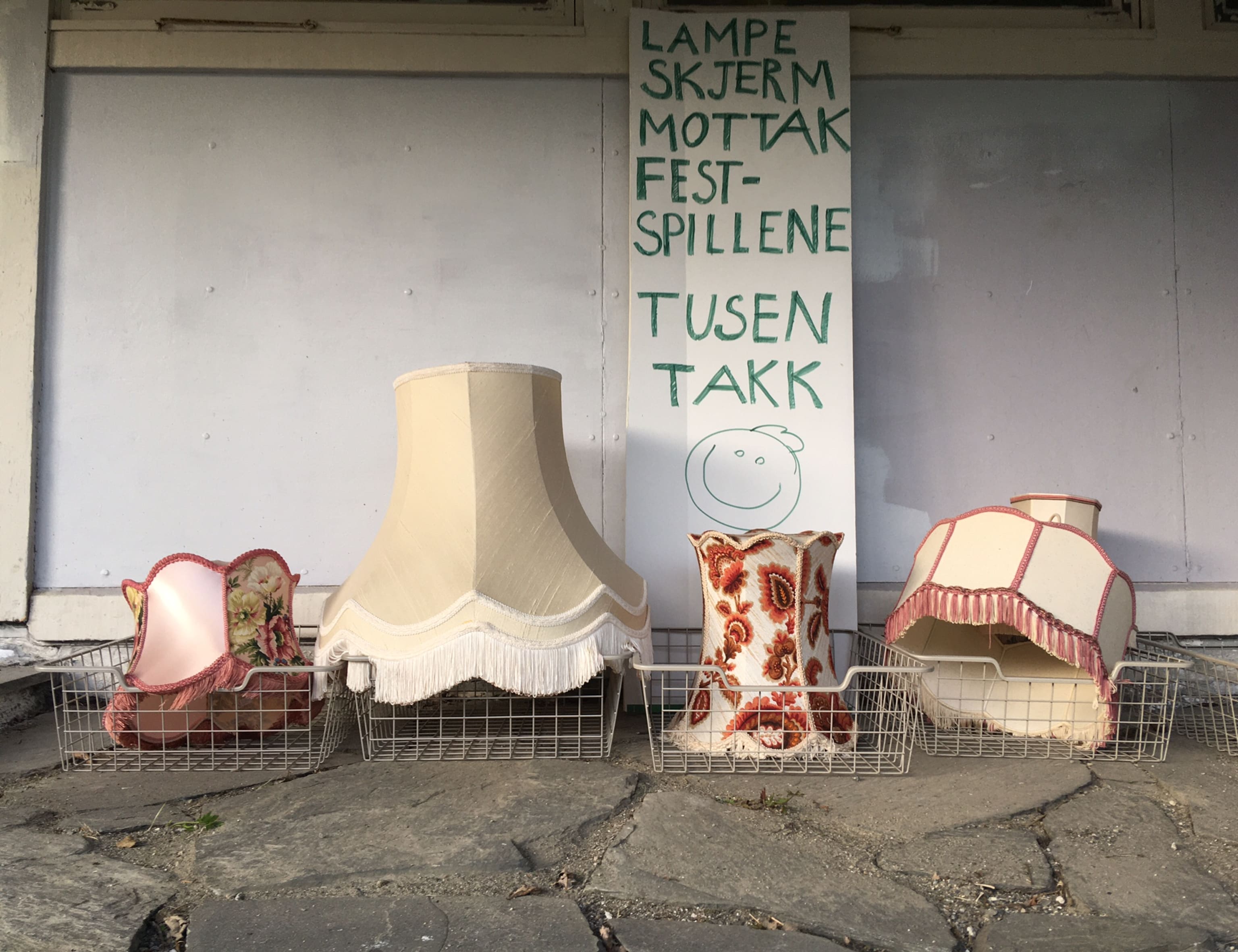 At Lise Christensen's Home, There Is A 24-Hour Reception Where People Can Deliver Their Lampshades. Photo: Vill.