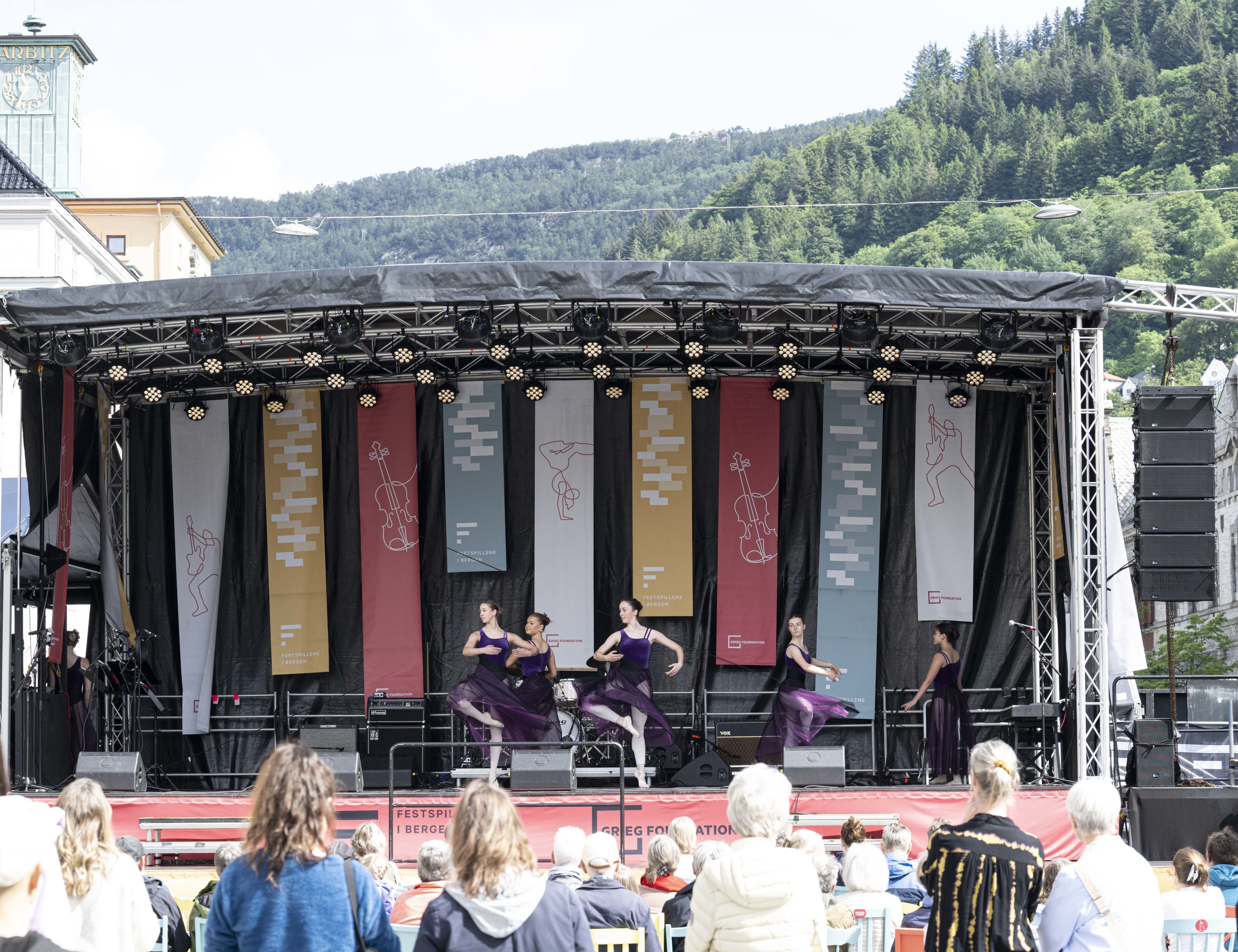 De unges festspilldag. Foto: Thor Brødreskift