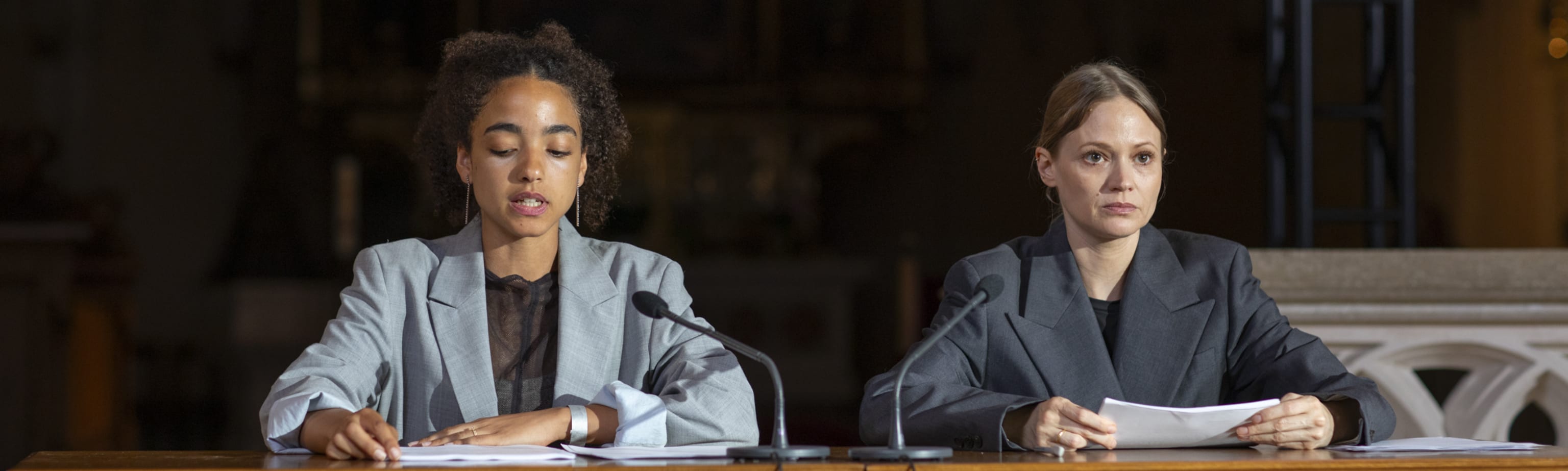 Forestillingsbilde fra oppsetning i Wien av Prozess Pelicot. Foto: Nurith Wagner-Strauss