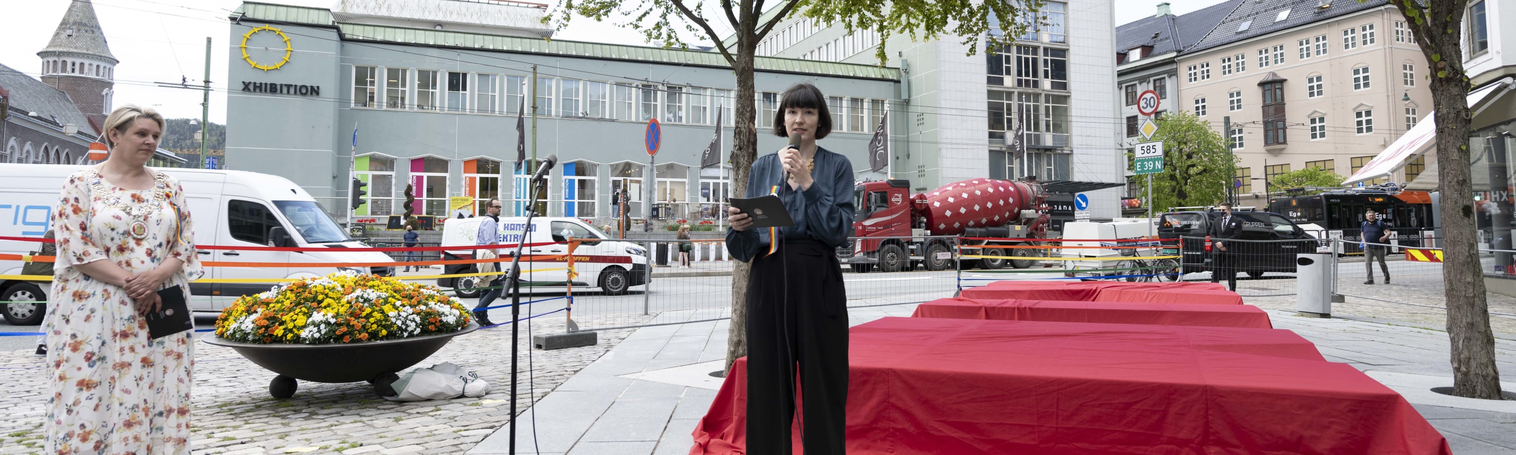 Benkene Til Kim. Foto: Thor Brødreskift