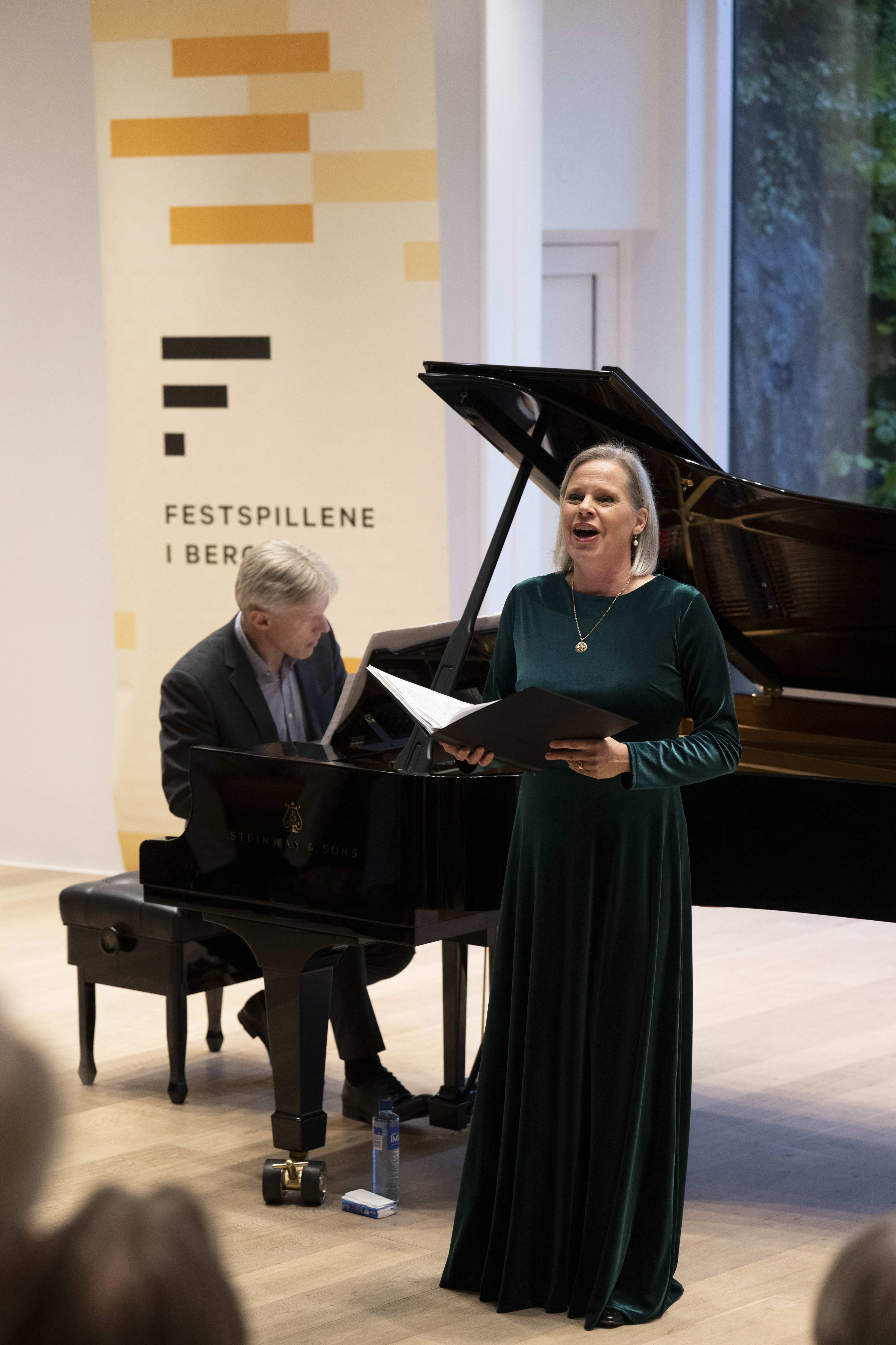 Camilla Tilling & Håvard Gimse. Foto: Thor Brødreskift