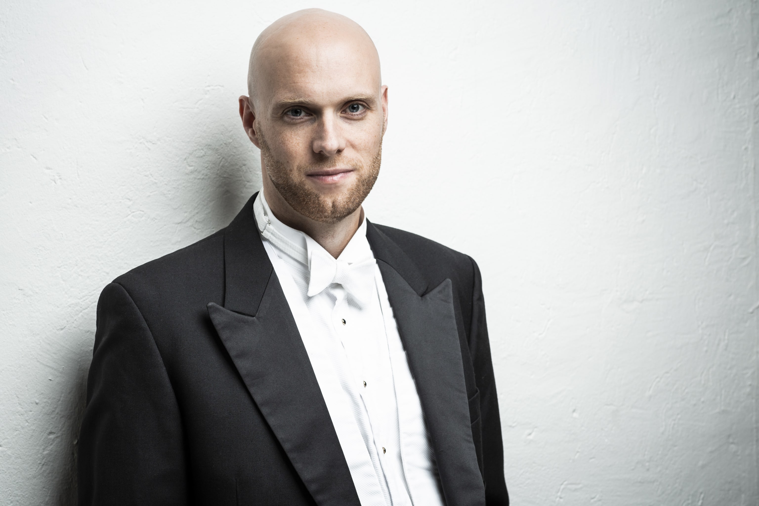 Dirigent Jonathan Sells. Foto: Beny Hofer