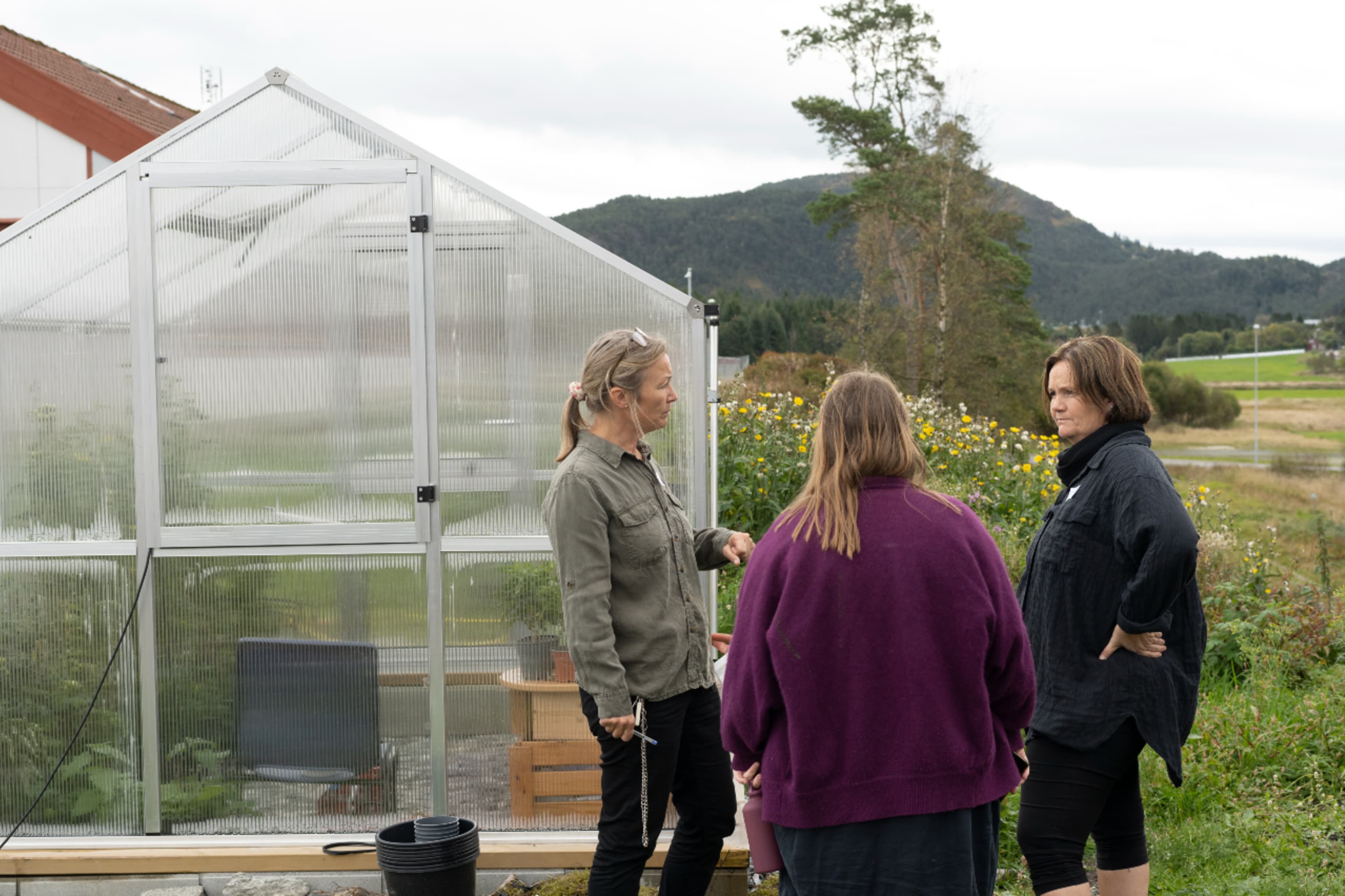 Kitchen Garden Inspection Of The Greenhouse And Kitchen Garden Area In Bergen Prison. From Left: Ane Haga From Bergen Prison, Artist Stacy Brafield And Helene Myksvoll From Festspillkollektivet. Photo: Thor Brødreskift.