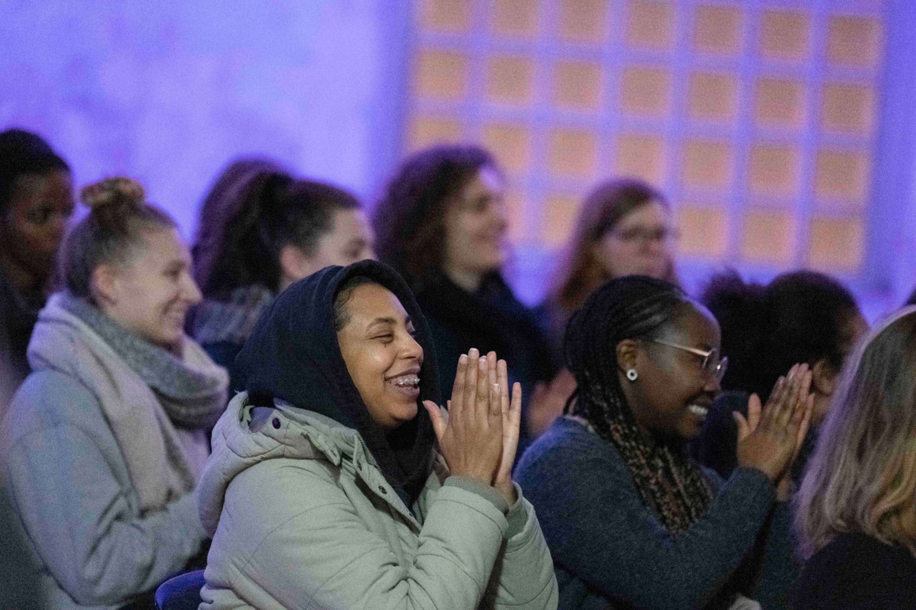 An Enthusiastic Audience At Bergen Kjøtt When Voices Of Papillon Held Their Very First Concert In The Autumn Of 2021. Photo: Thor Brødreskift.