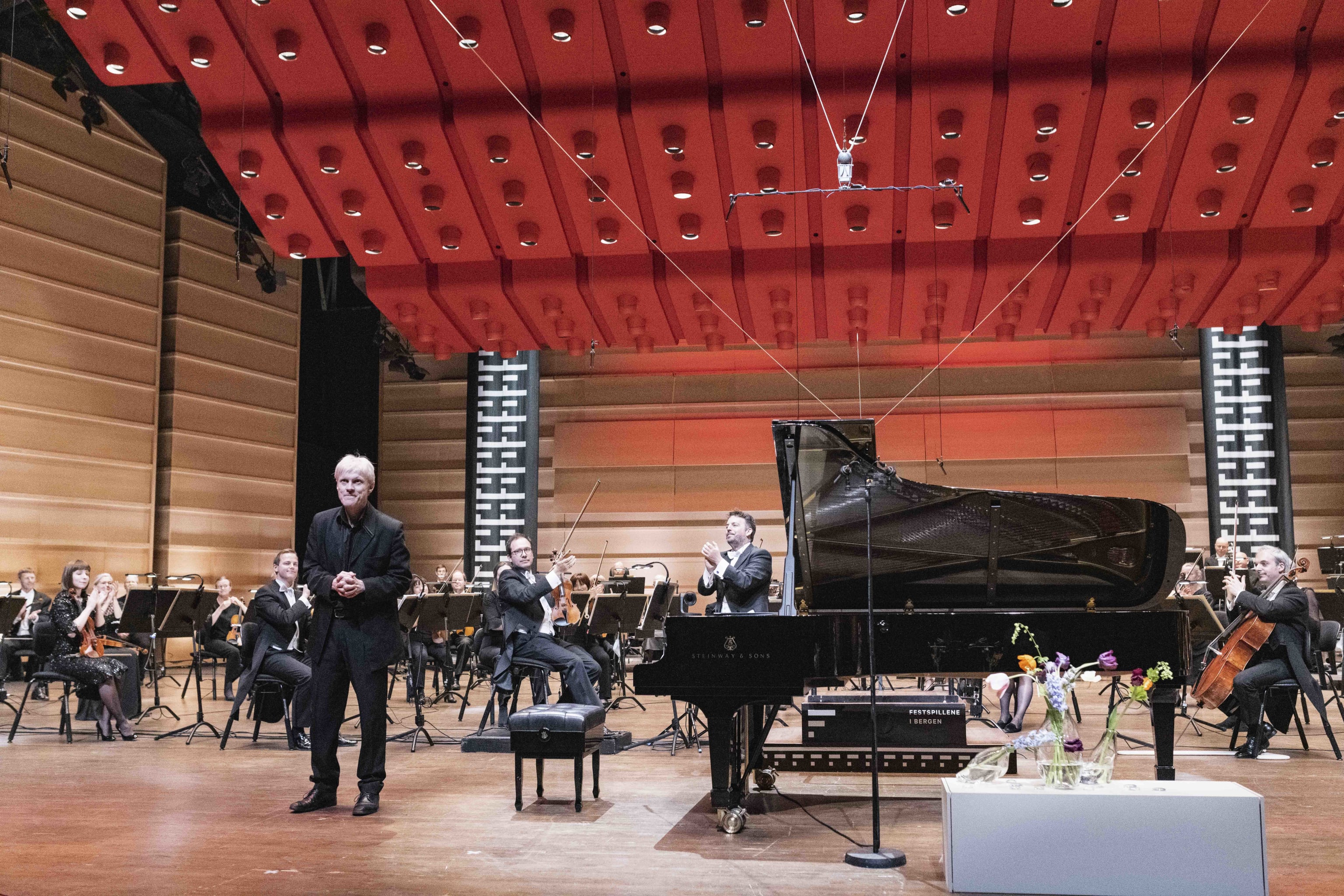 Bergen Filharmoniske Orkester M/Håvard Gimse. Foto: Thor Brødreskift