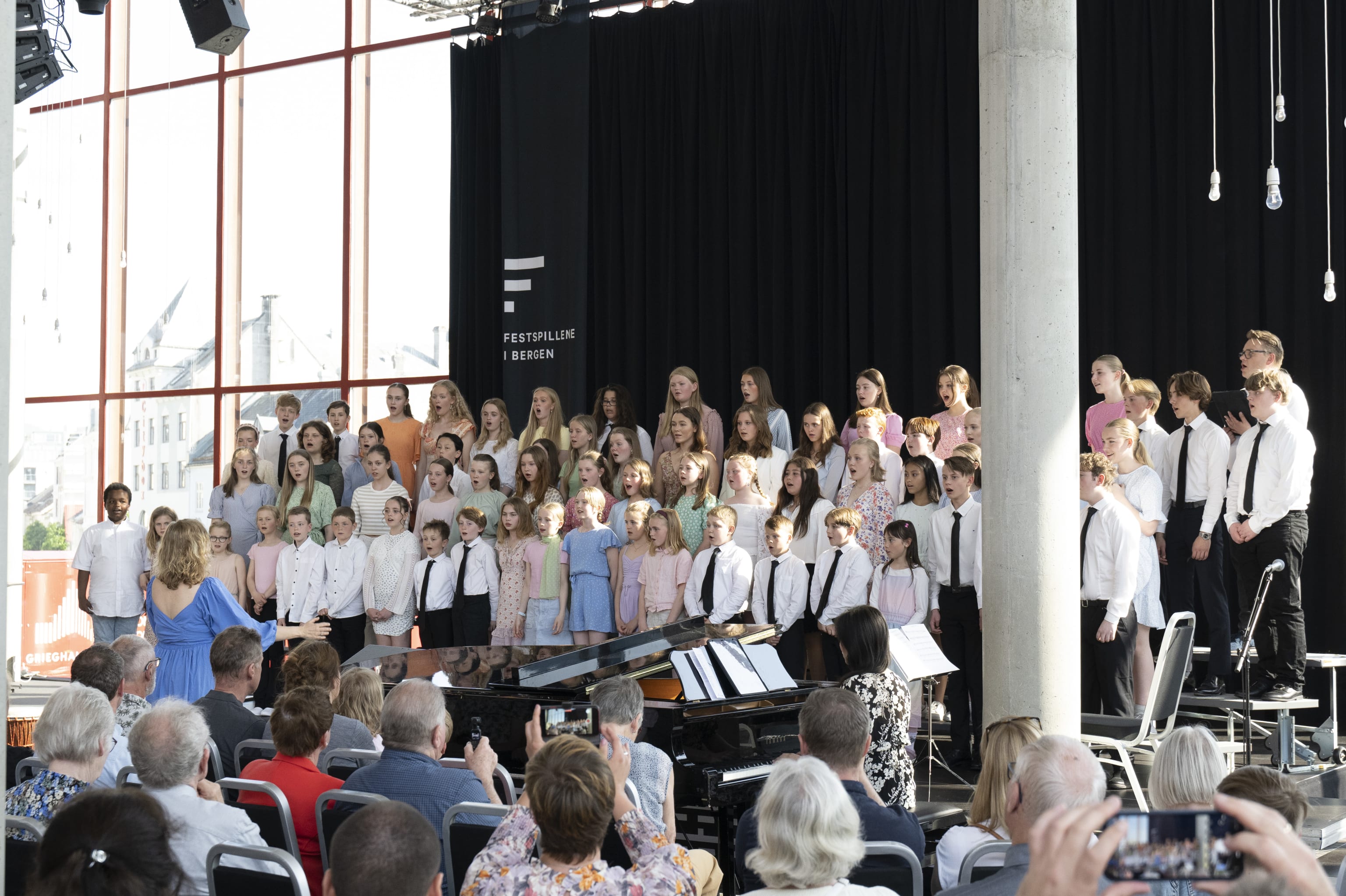 Bergen Barnekorfestival Avslutningskonsert. Foto: Thor Brødreskift