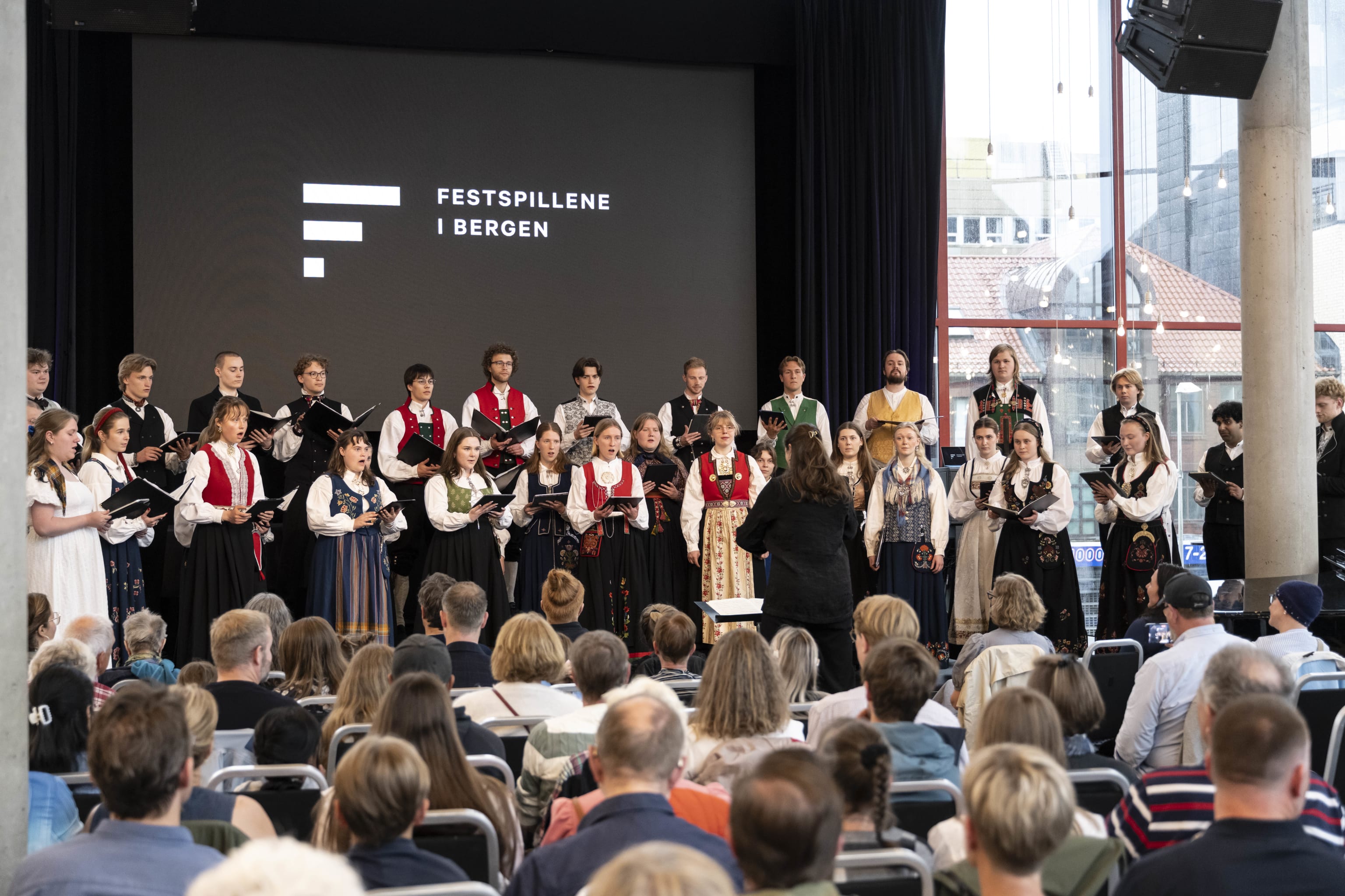 Bergen barnekorfestivals avslutningskonsert i Spissen 2025. Foto: Thor Brødreskift