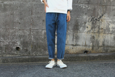 ハツキ　ルーズテーパードデニム hatski