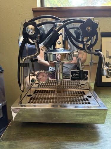 Very Goods | 小さい椅子 / ババグーリ | [ヨーガンレール ババグーリ