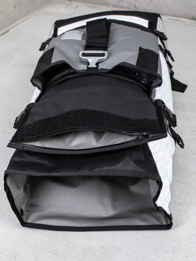 Very Goods | B JIRUSHI YOSHIDA（B印 ヨシダ）MONOCLE×PORTER