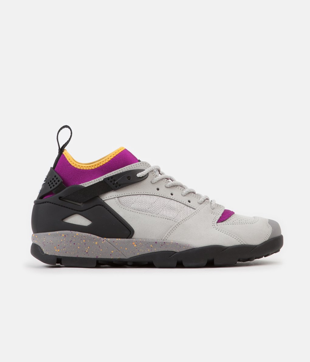 nike acg air revaderchi shoes