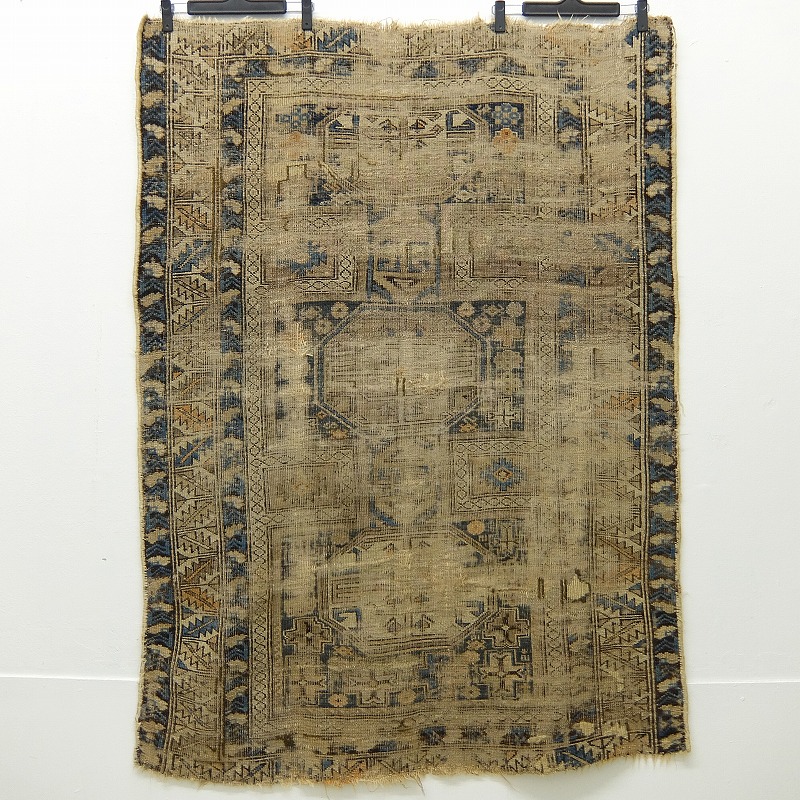 Very Goods Antique Caucasian Tribal Rug Cocky Crew Store Antiques Amp Old Clothing 大阪 アメリカ村 アンティーク雑貨 Amp ビンテージ古着