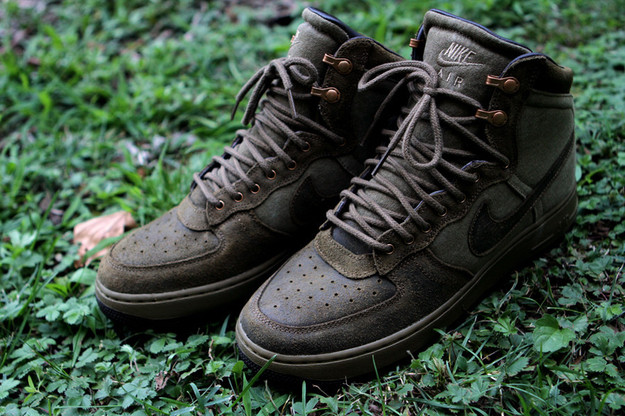 Cuerpo Formación Absolutamente Very Goods | Nike Air Force 1 Military - Raw Umber | Sneaker | Kith NYC